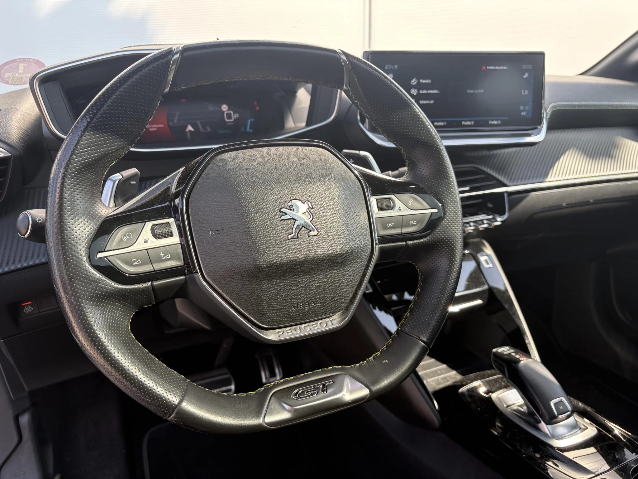 Peugeot-208-image-10