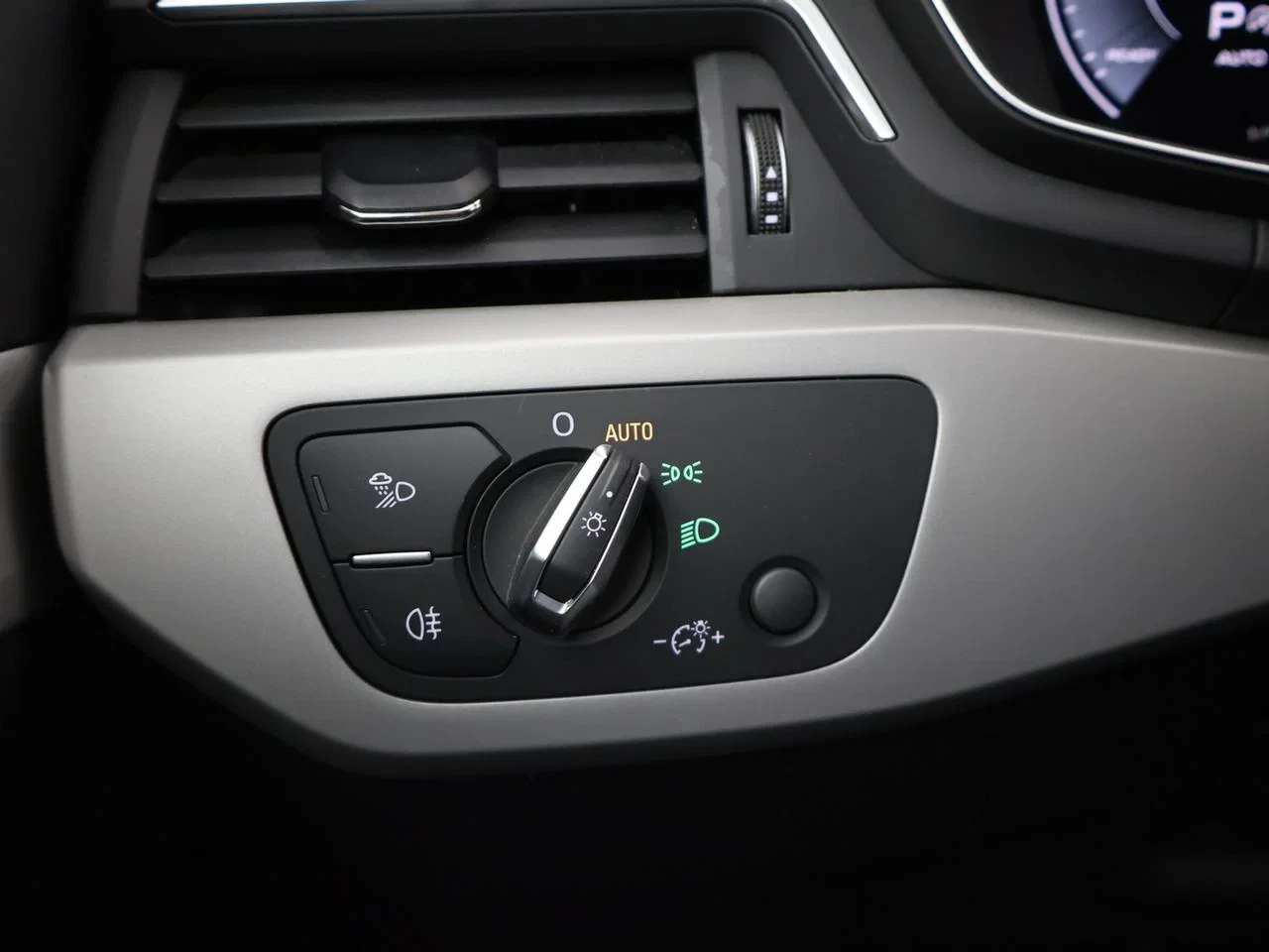 Audi-A4-image-22