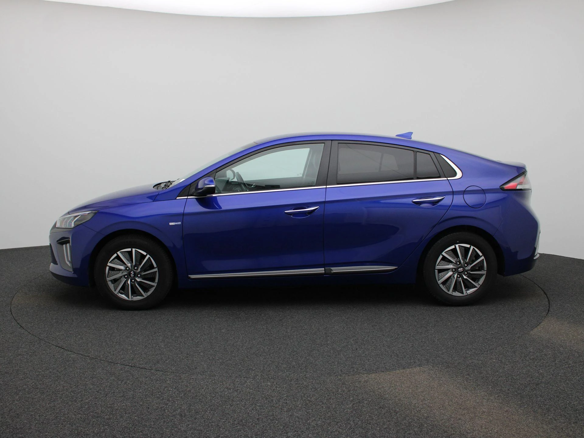 Hyundai-IONIQ-image-3