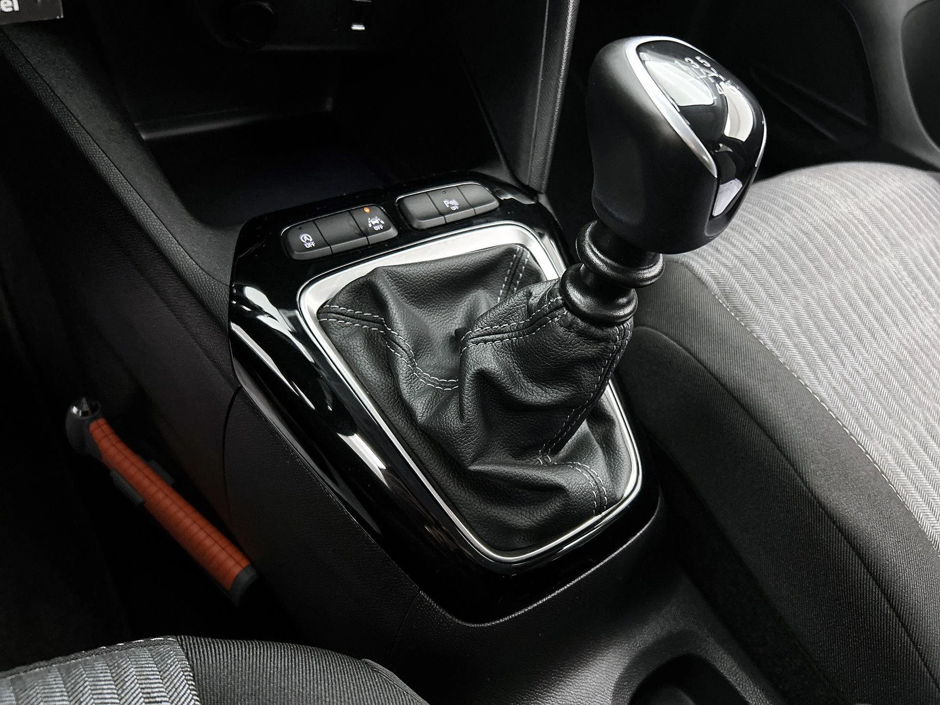 Opel-Corsa-image-19