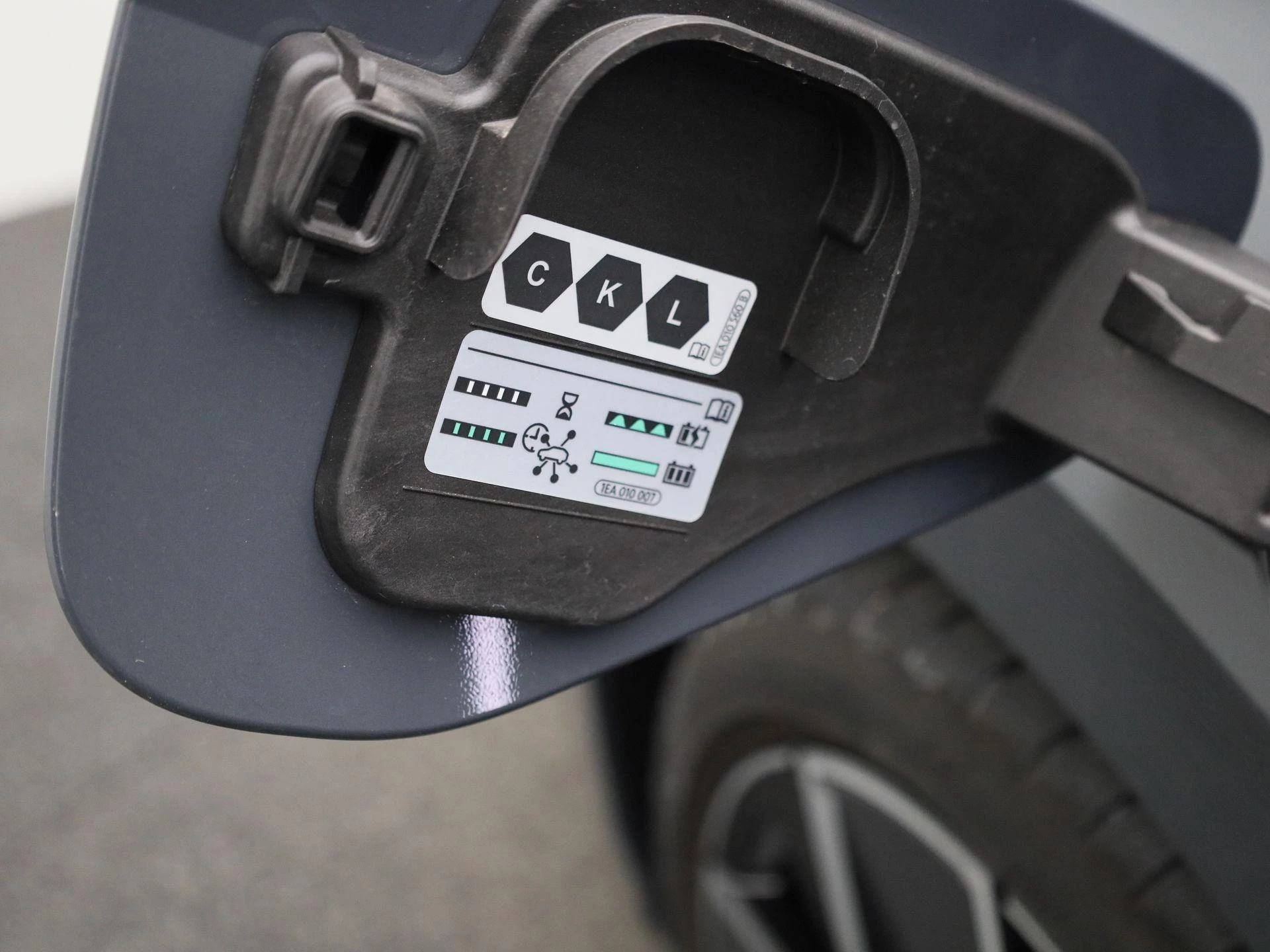 Volkswagen-Golf-image-16