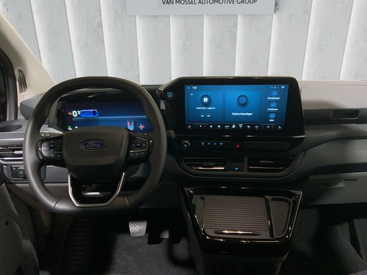 Ford-Tourneo Custom-image-10