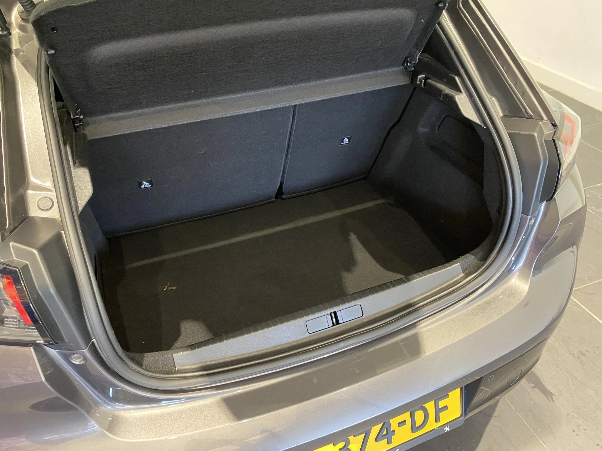 Peugeot-208-image-31