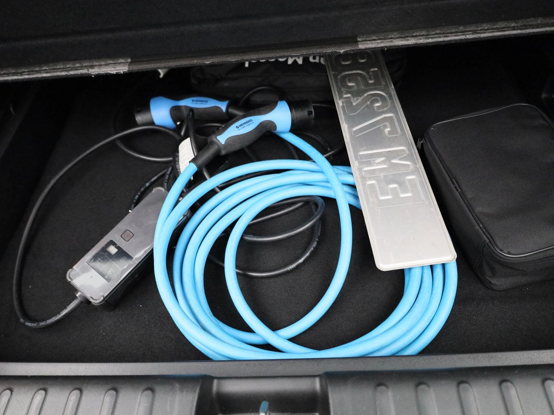 Hyundai-IONIQ 5-image-13