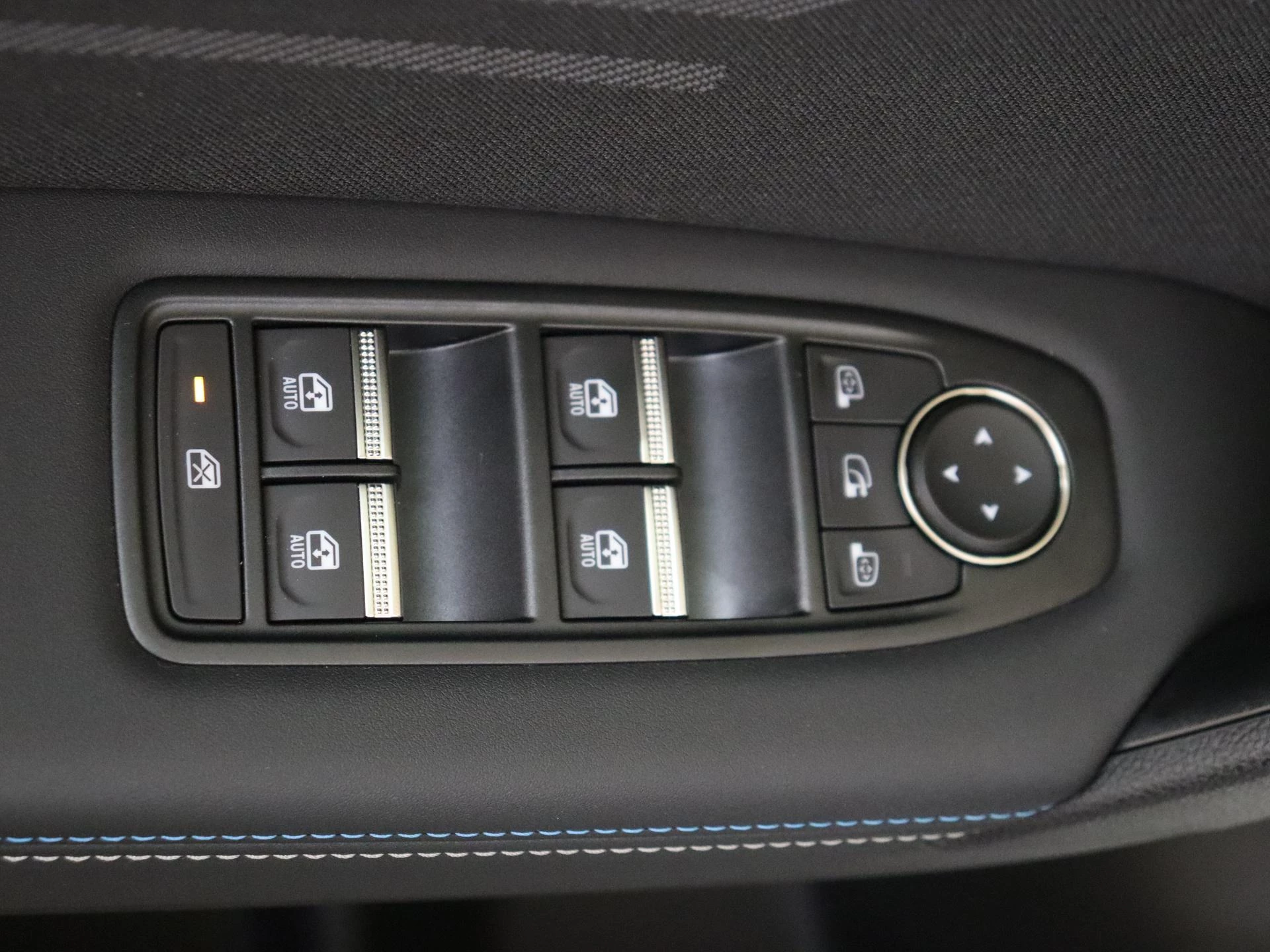 Renault Captur 1.8 E-Tech full hybrid 160 esprit Alpine