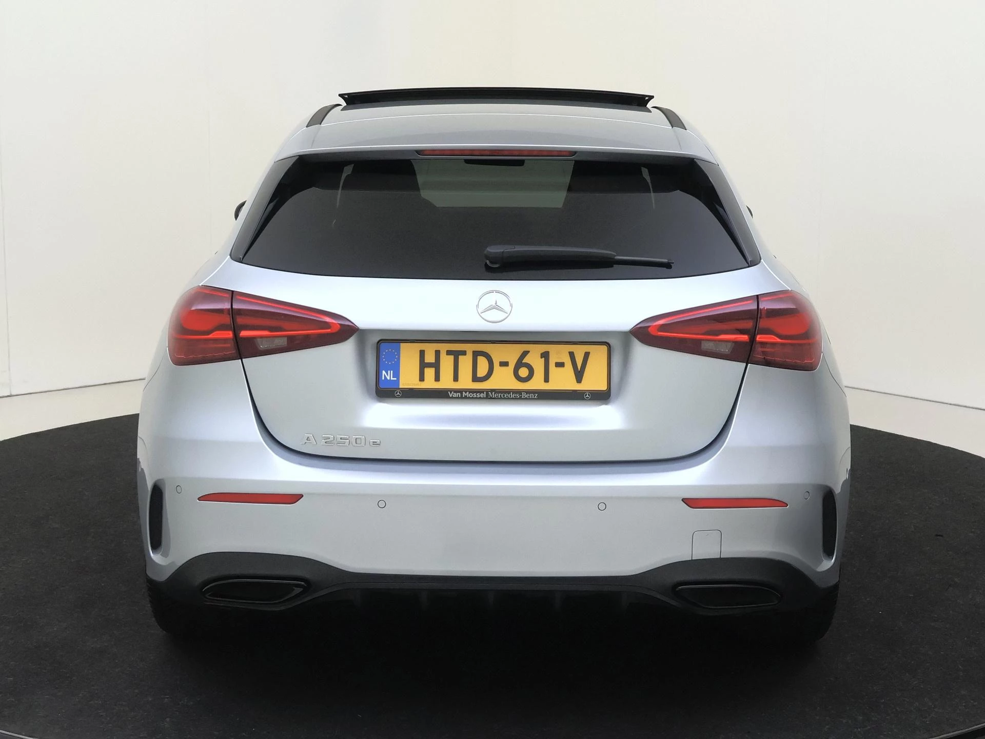 Mercedes-Benz A-Klasse 250 e Business Solution AMG