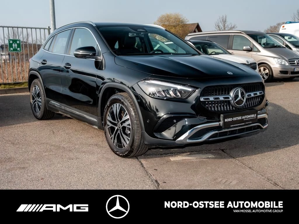 Mercedes-Benz-GLA-image-2