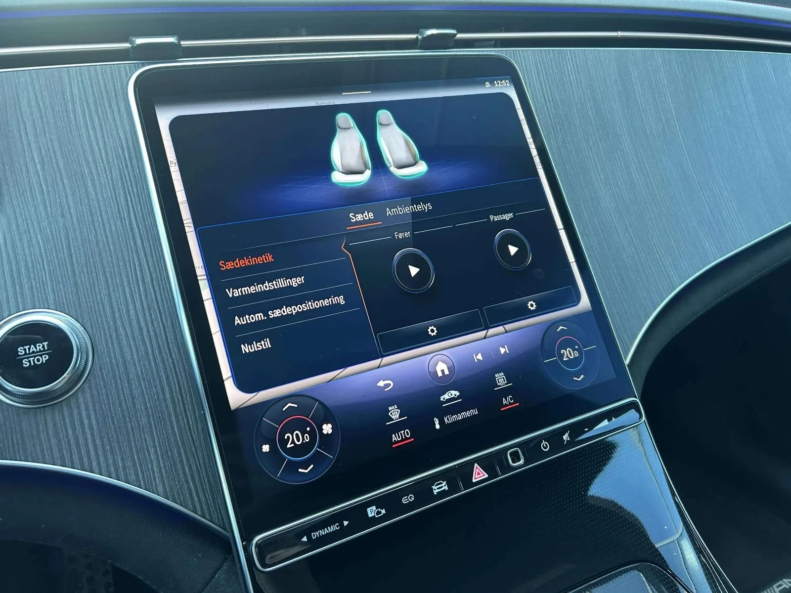 Mercedes-Benz-EQE-image-15