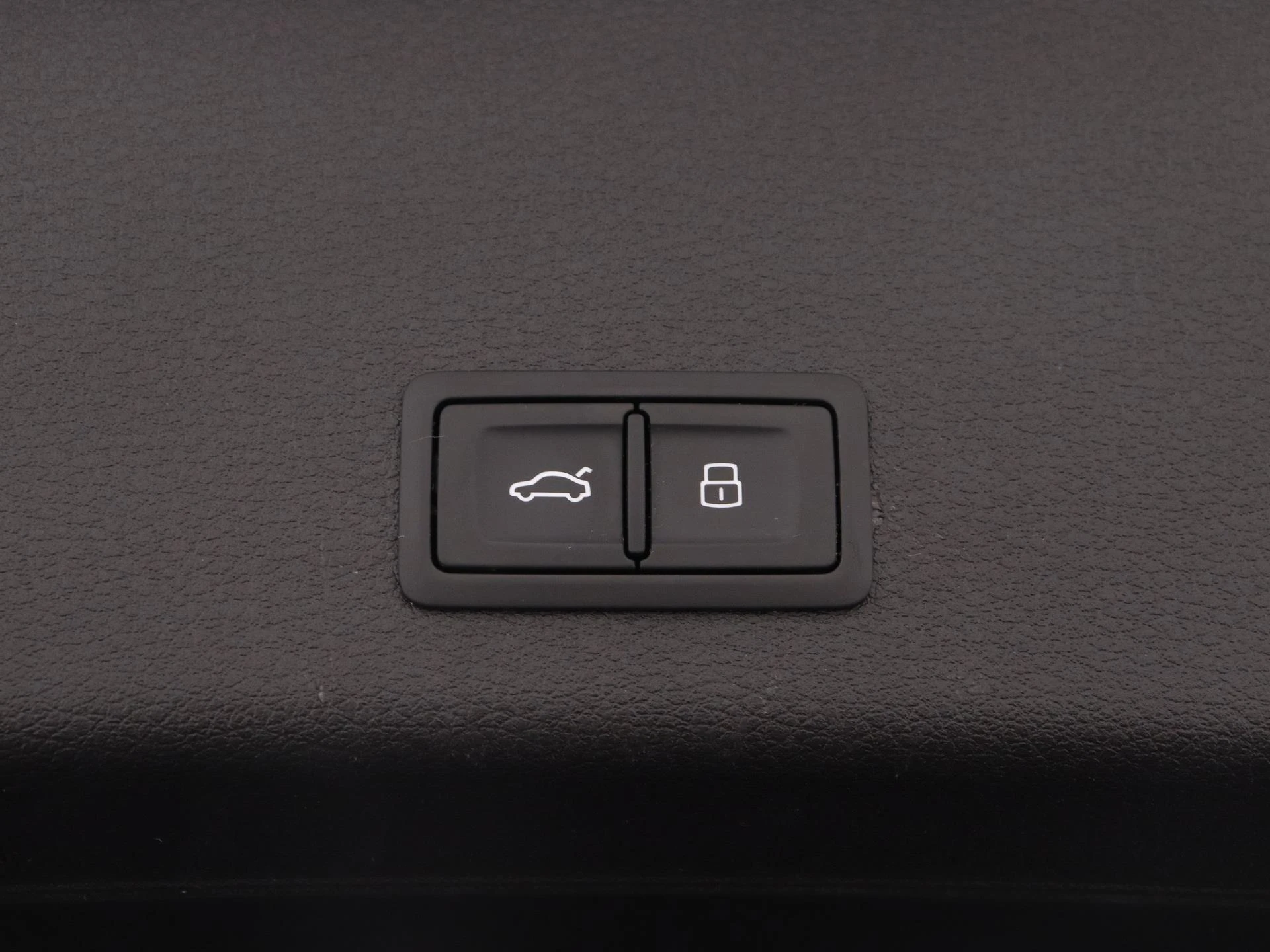 Audi-e-tron-image-27