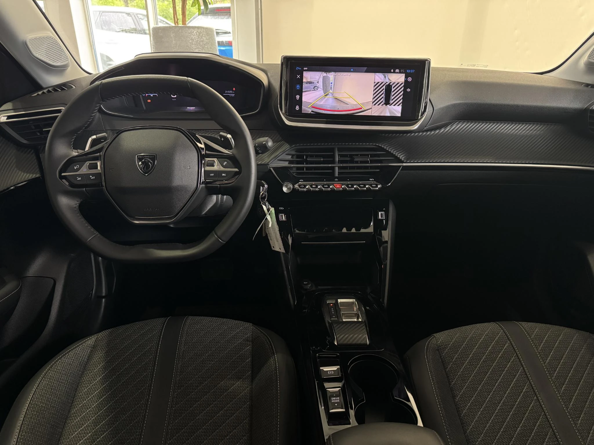 Peugeot-208-image-36