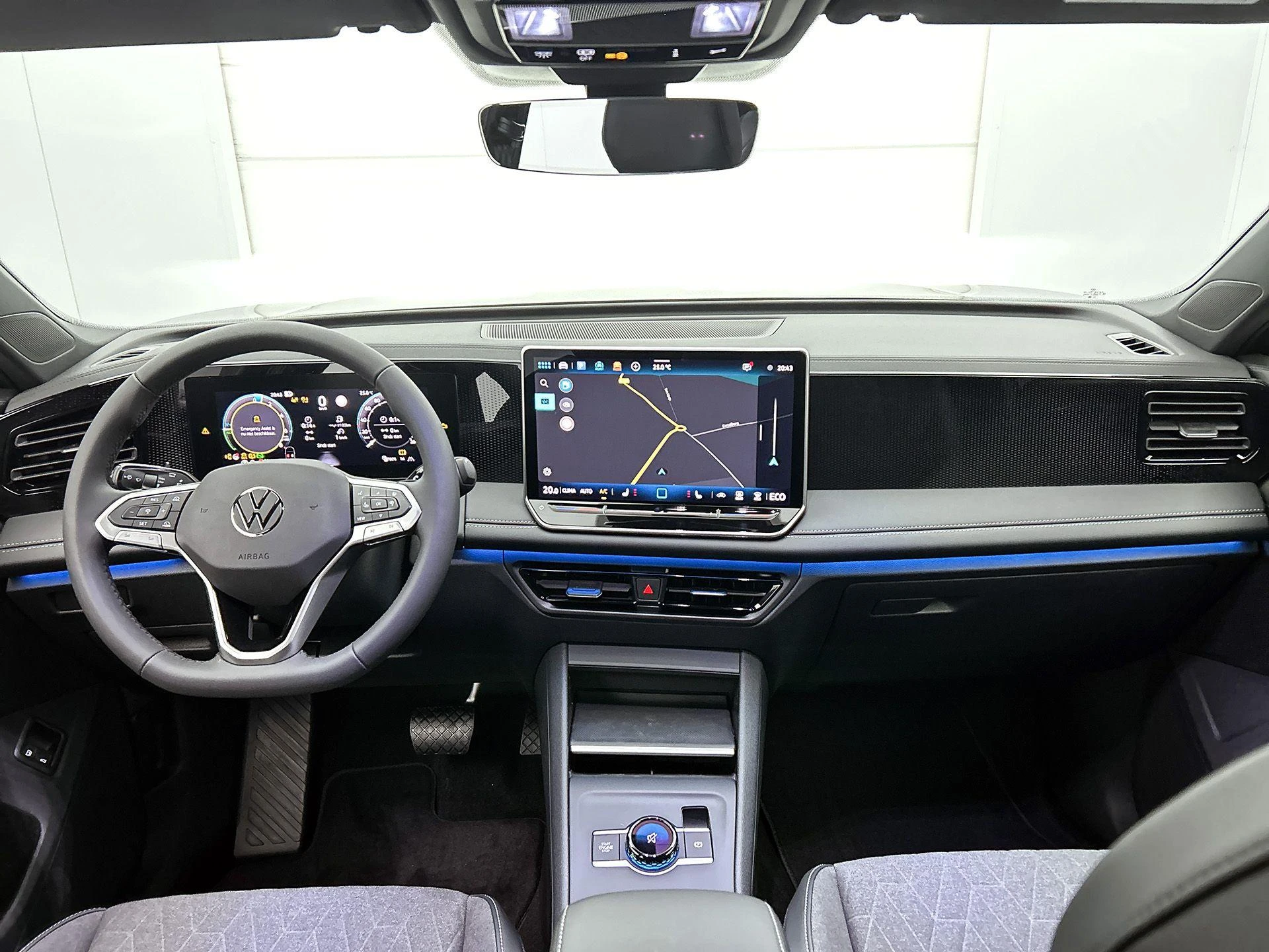 Volkswagen-Tiguan-image-27
