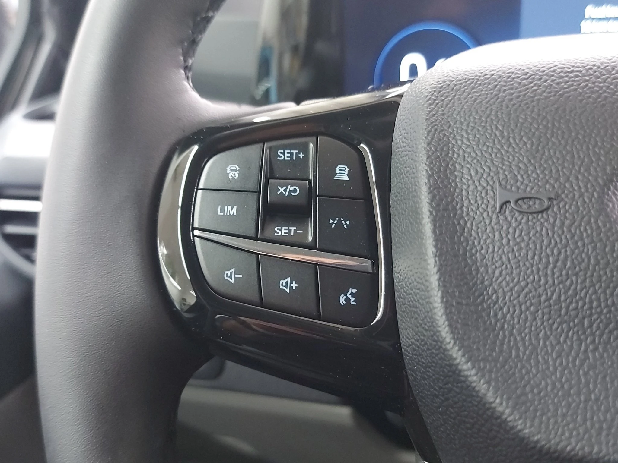 Ford-Tourneo Custom-image-22