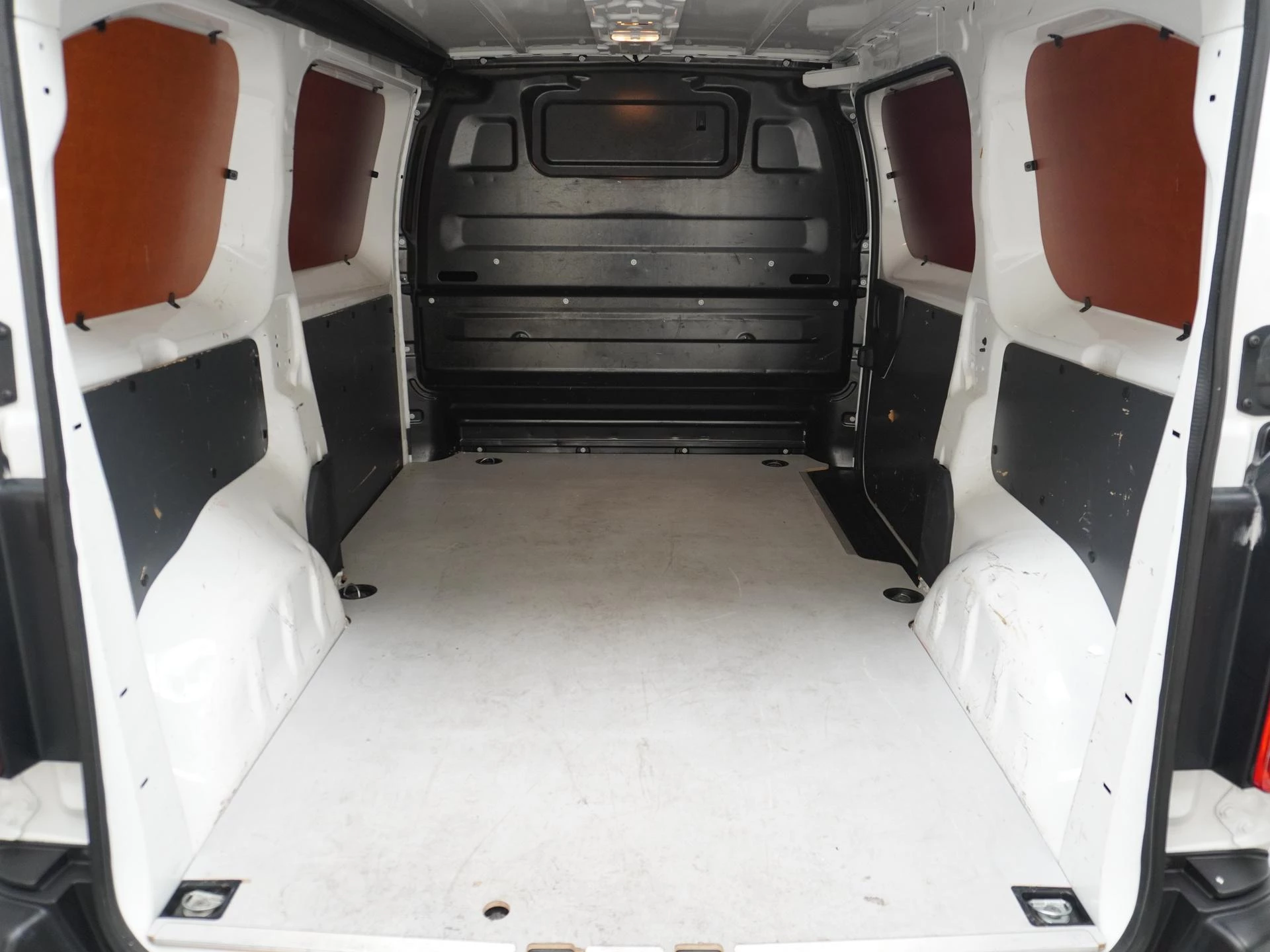 Peugeot-Expert-image-8