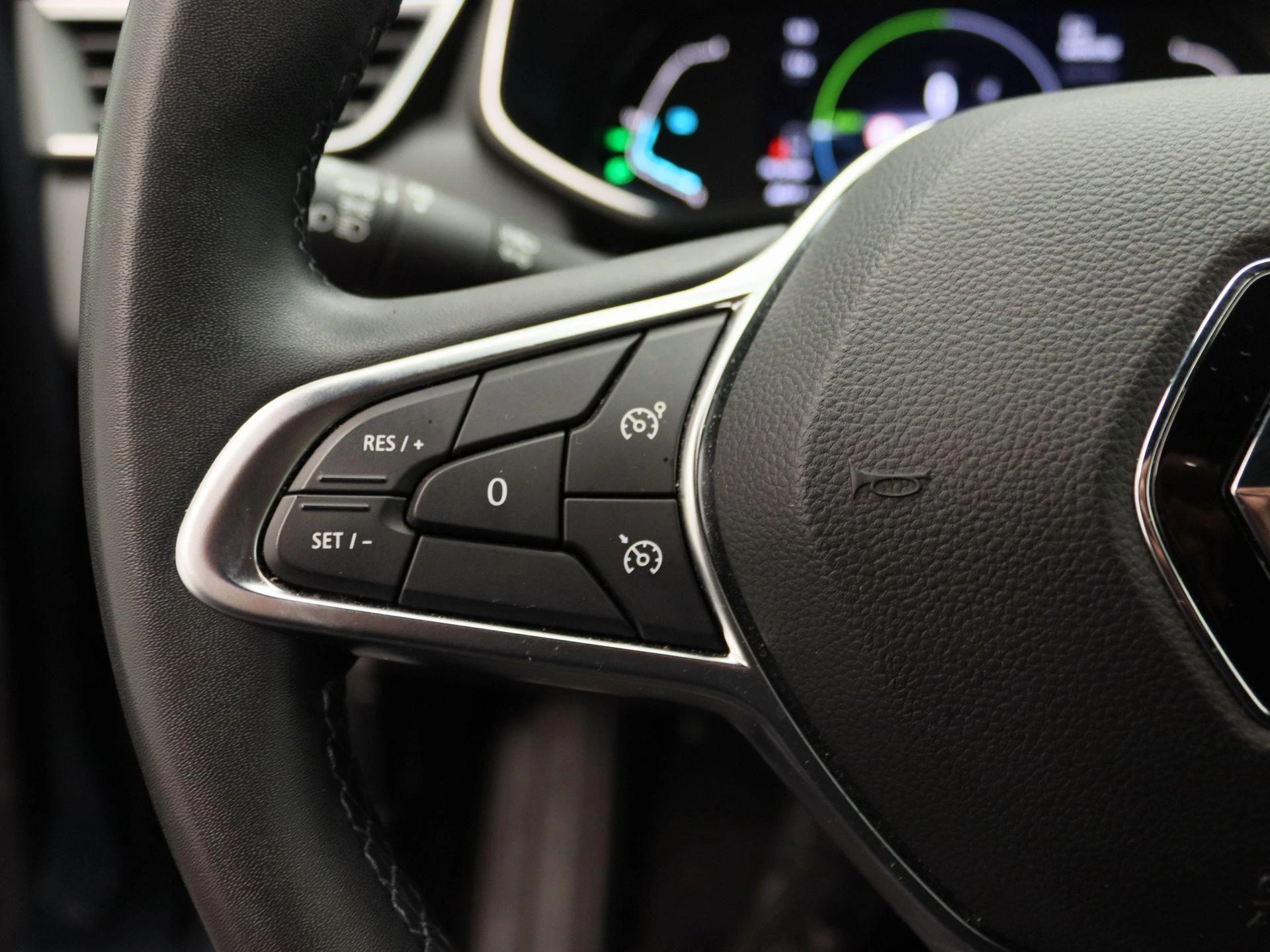 Renault-Clio-image-17