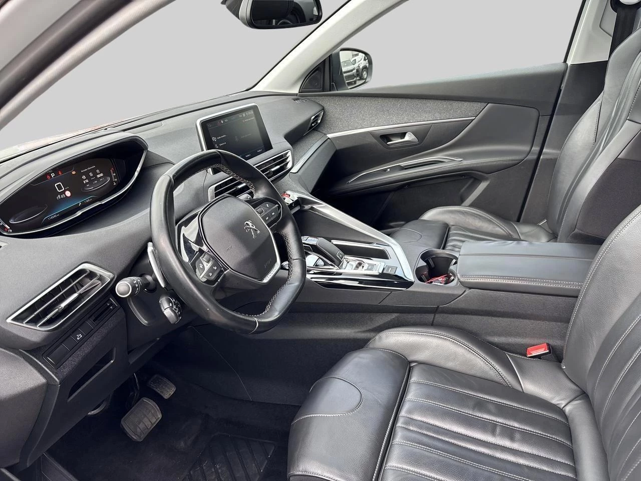 Peugeot-5008-image-7