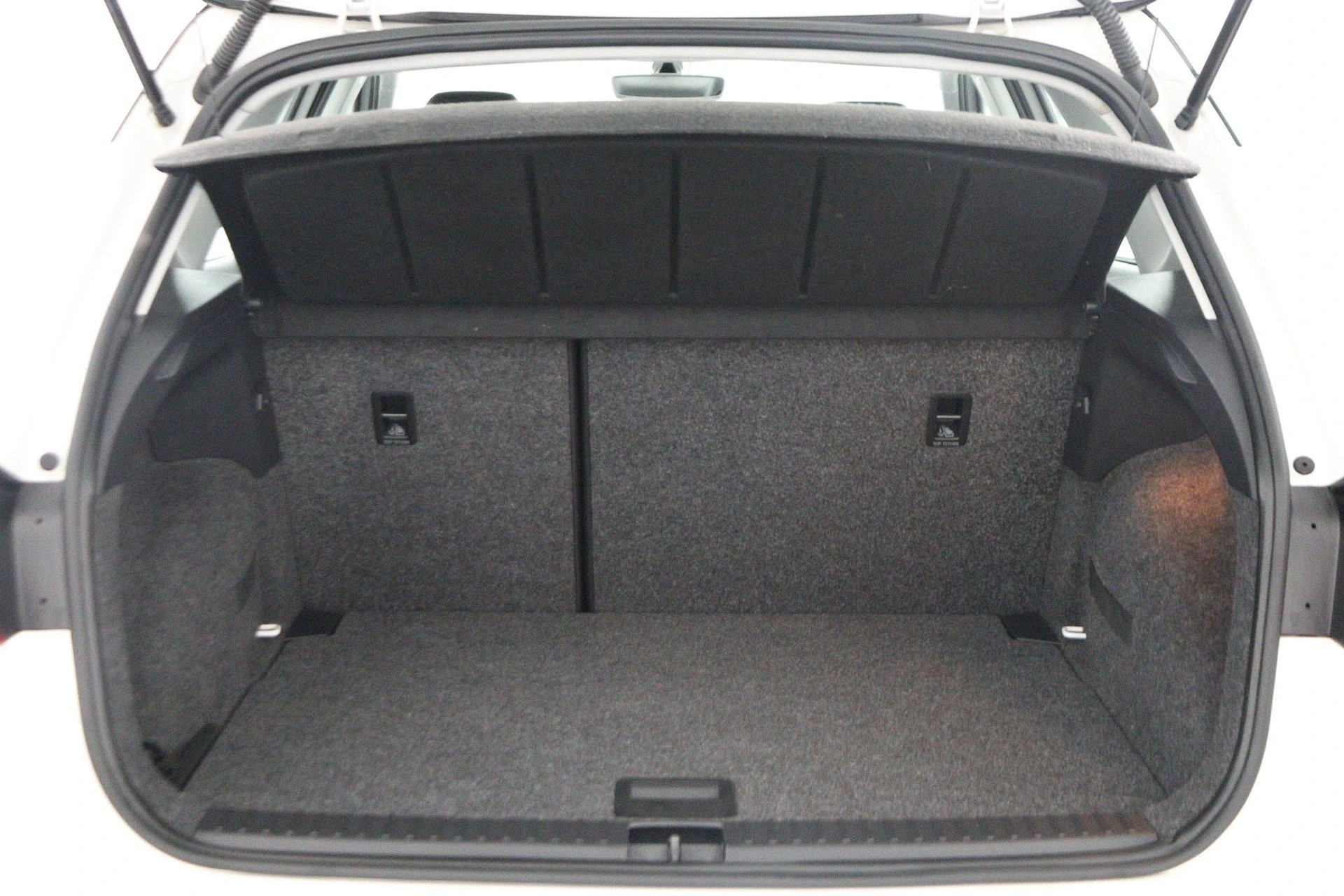 SEAT-Arona-image-23