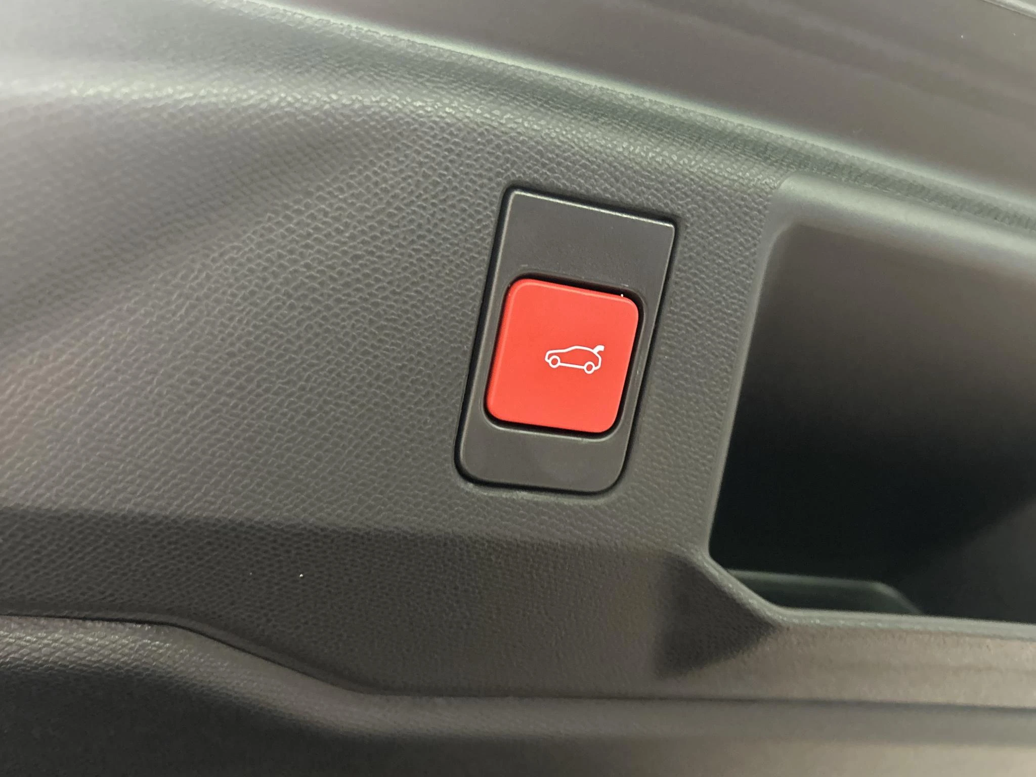Peugeot-5008-image-25