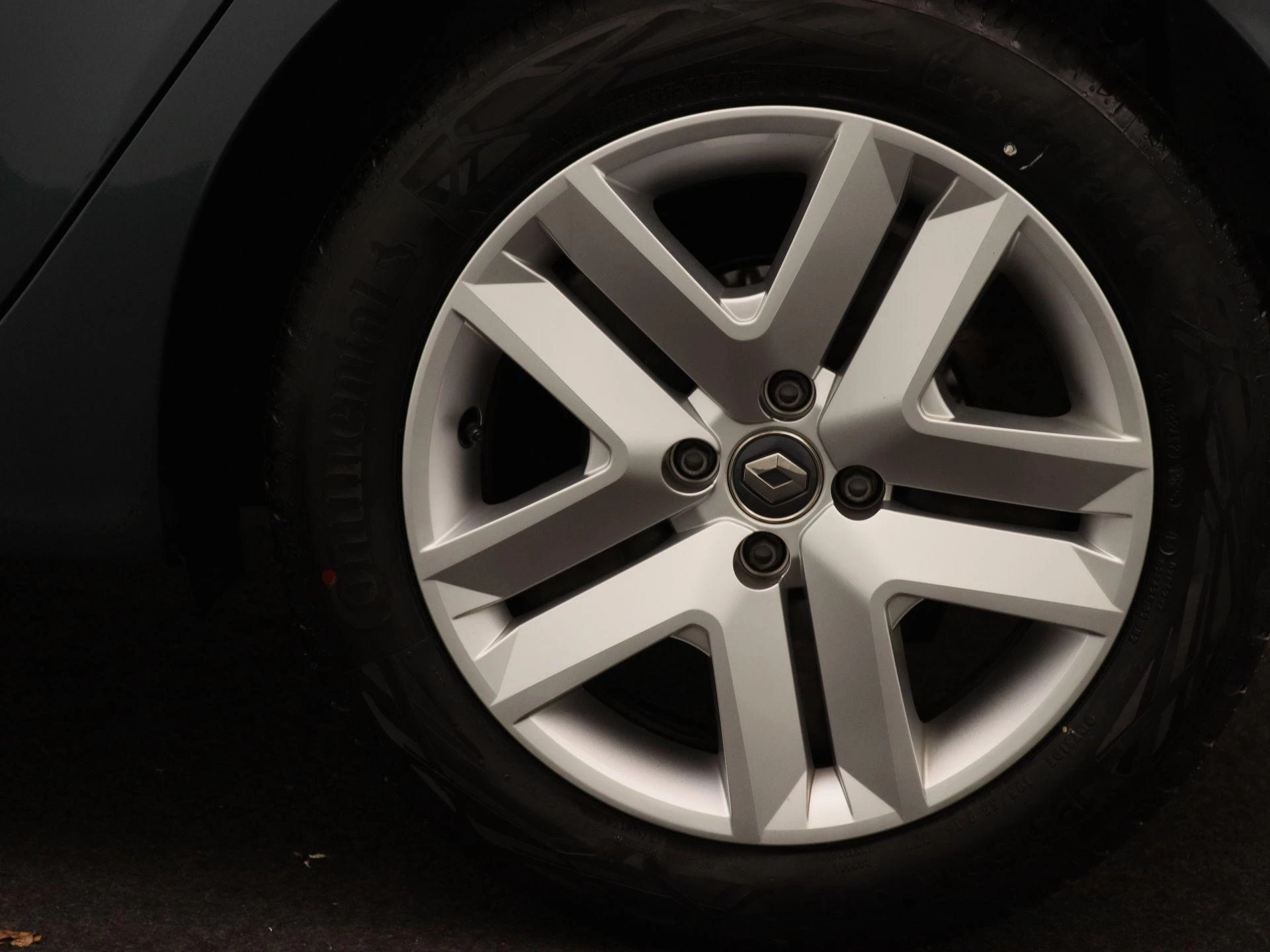 Renault-Clio-image-15
