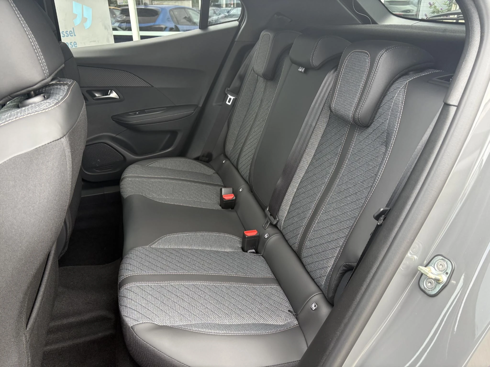 Peugeot-2008-image-19
