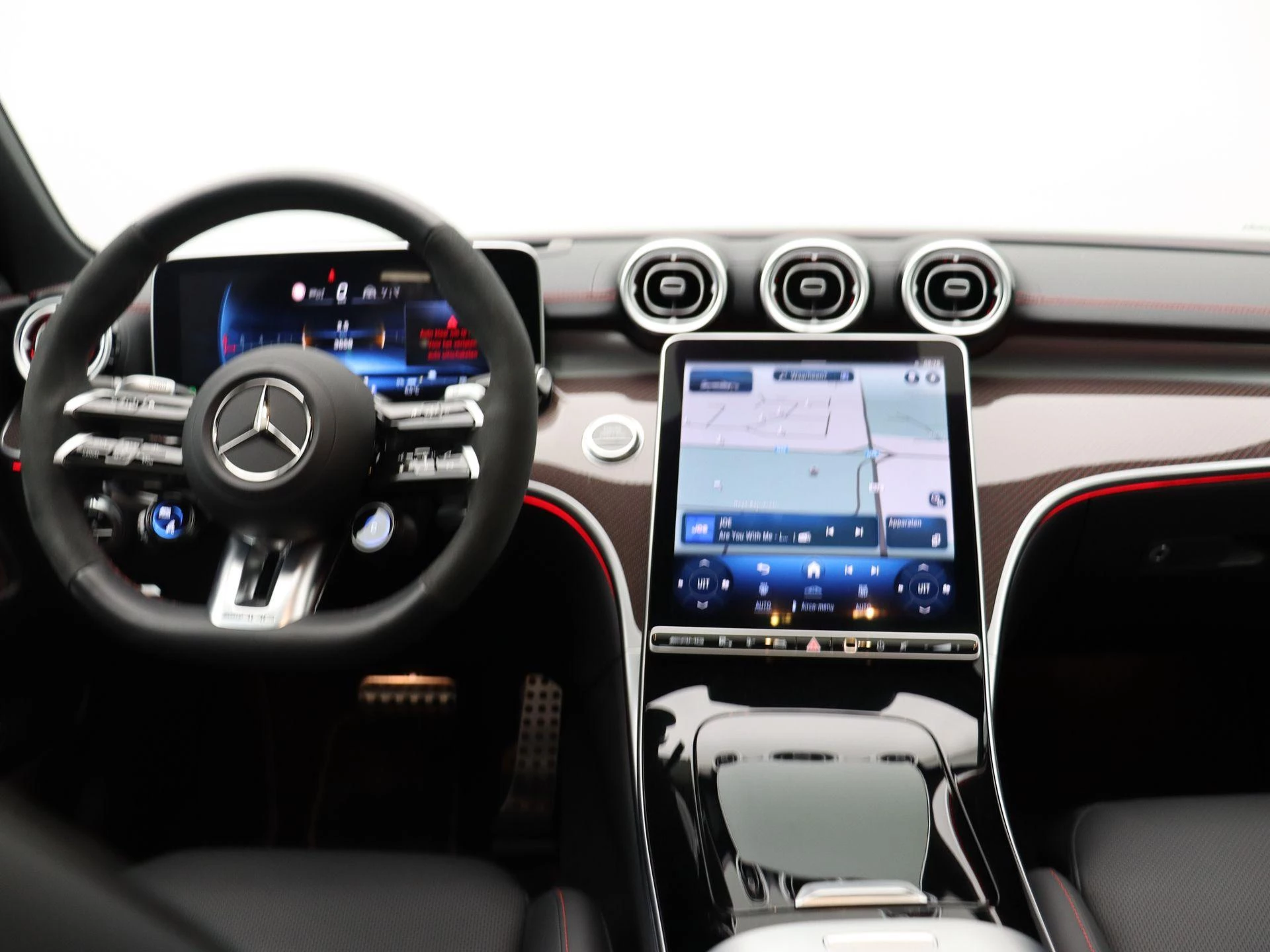 Mercedes-Benz-C-Klasse-image-20