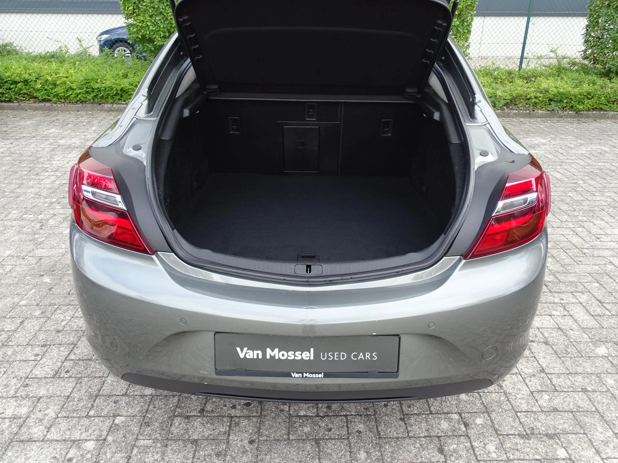 Opel-Insignia-image-17