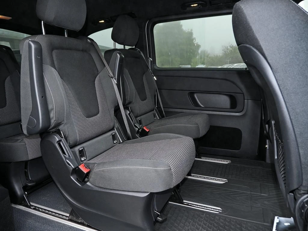 Mercedes-Benz-V-Klasse 300 d-image-14