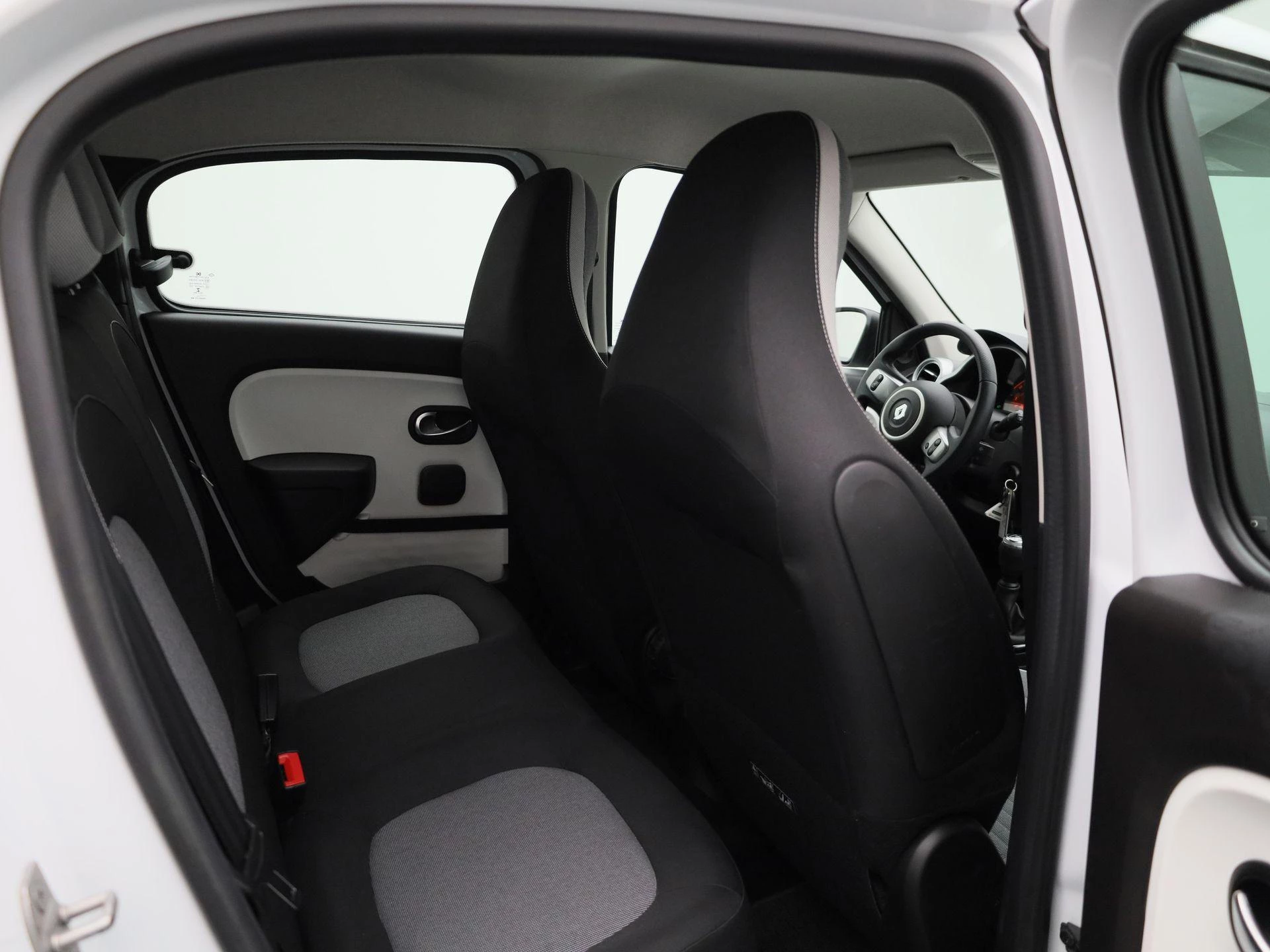 Renault-Twingo-image-26