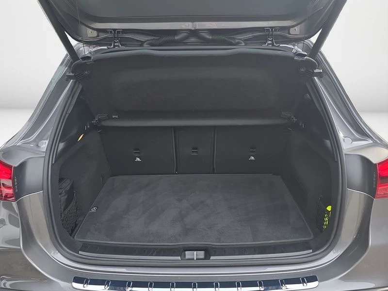 Mercedes-Benz GLA 200 d PROGRESSIVE AHK DISTRONIC MBUX KLIMA ProgressiveC118 GLA 200 d PROGRESSIVE AHK DISTRONIC MBUX KLIMA Progressive