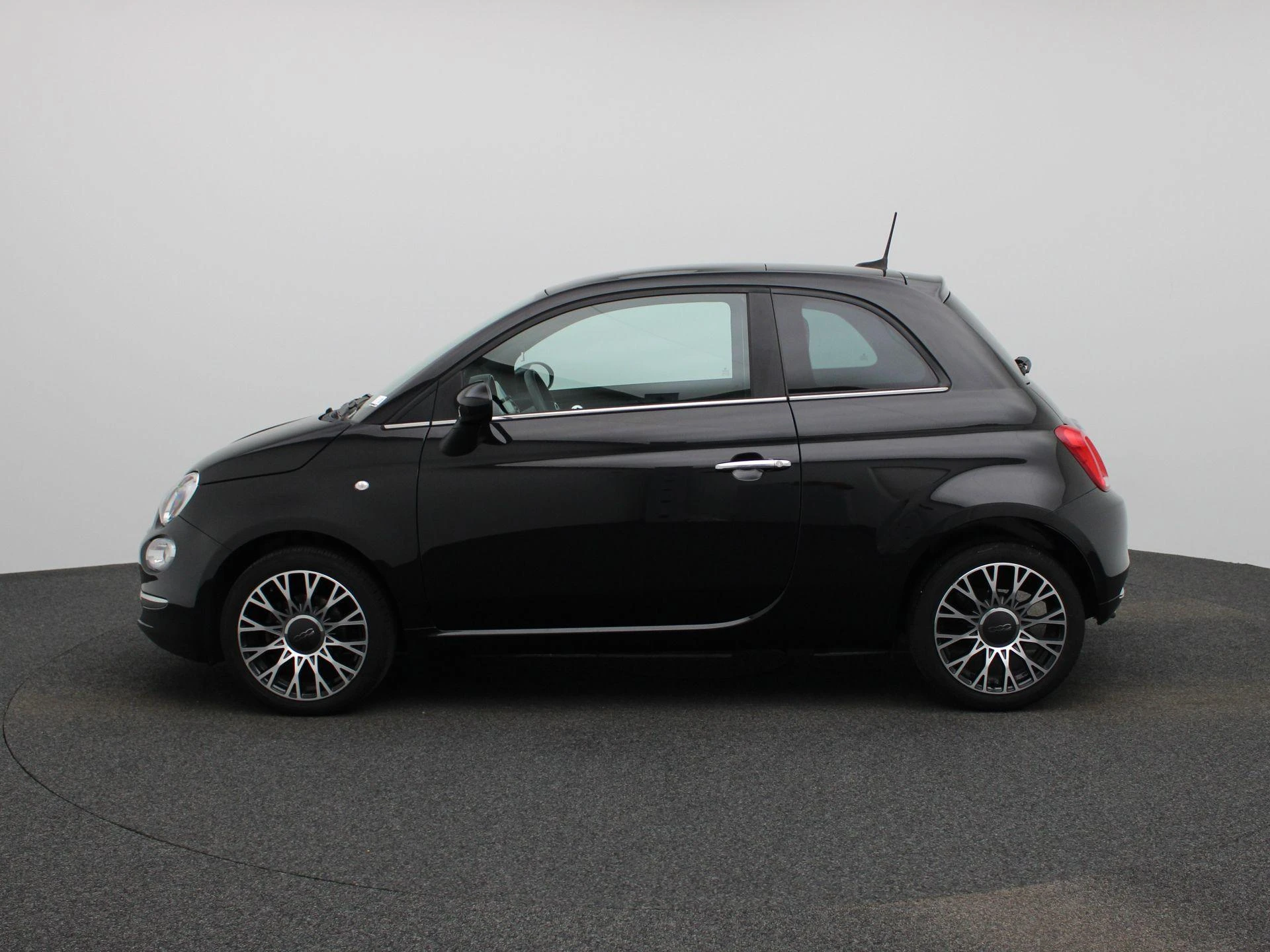 Fiat-500-image-3