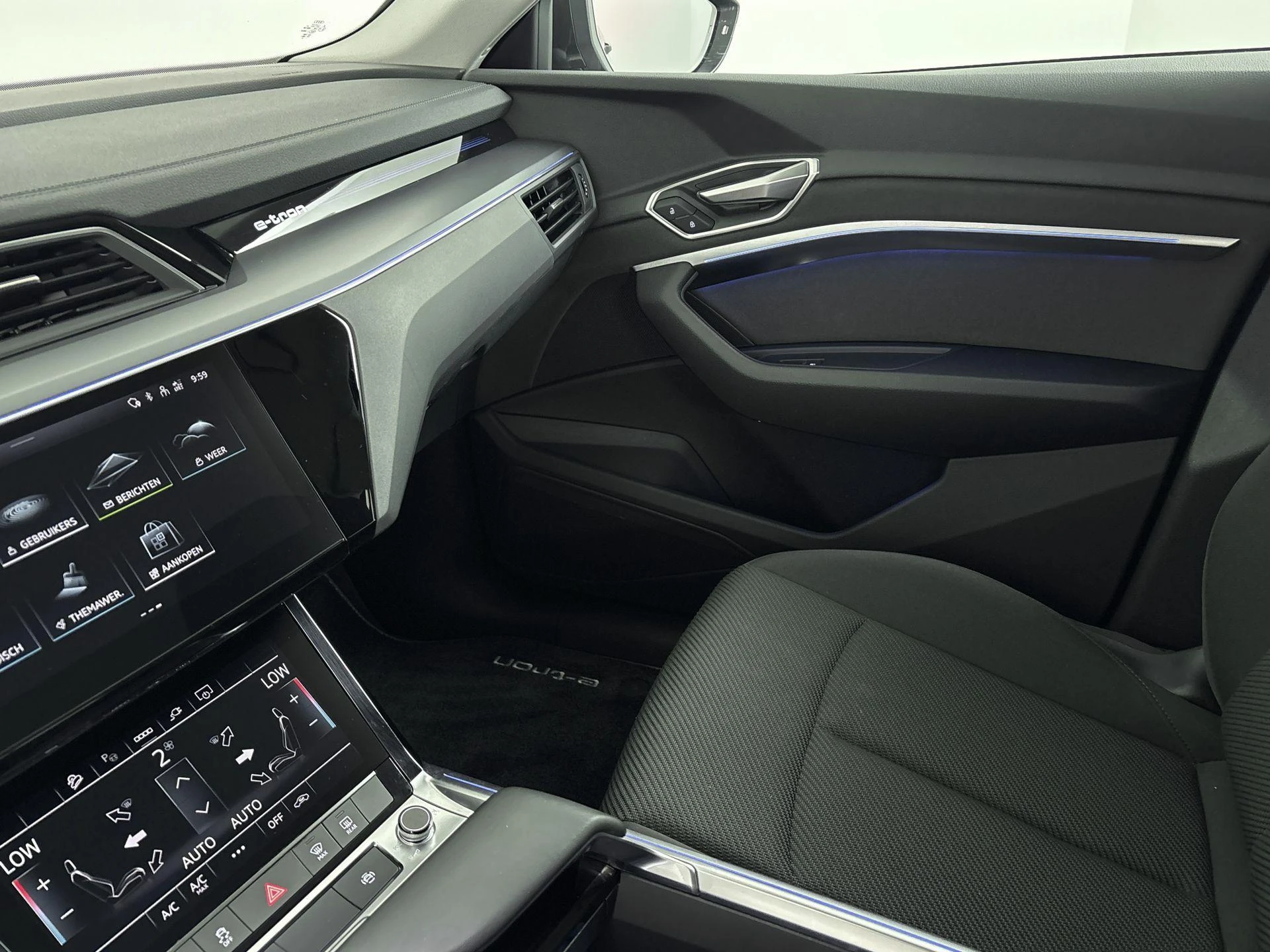 Audi-Q8 e-tron-image-12