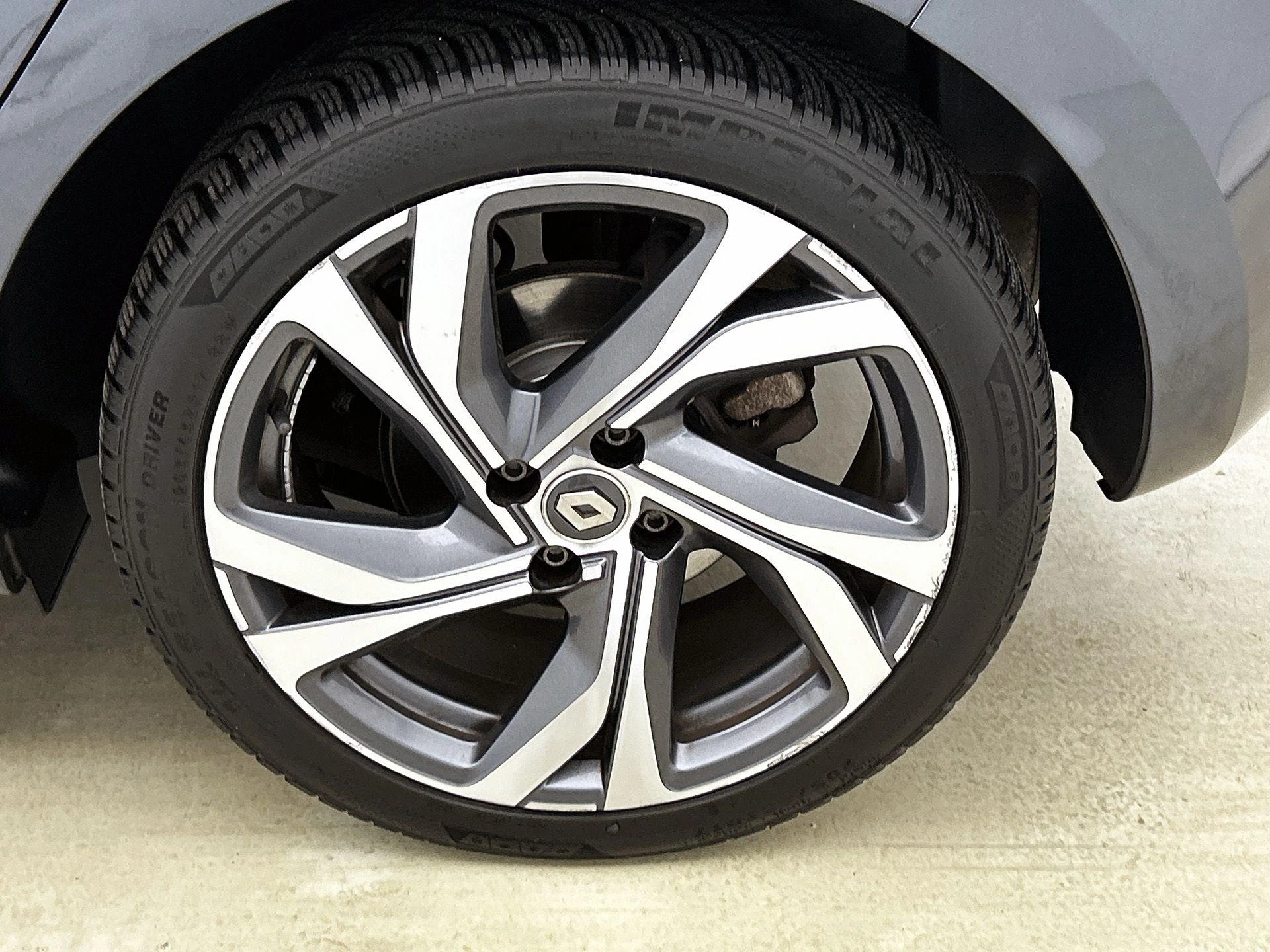 Renault-Clio-image-35
