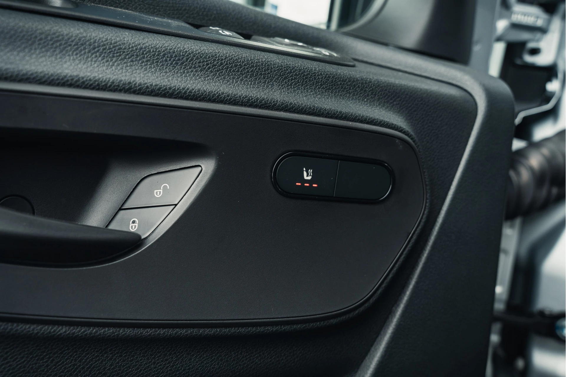 Mercedes-Benz-Sprinter-image-61