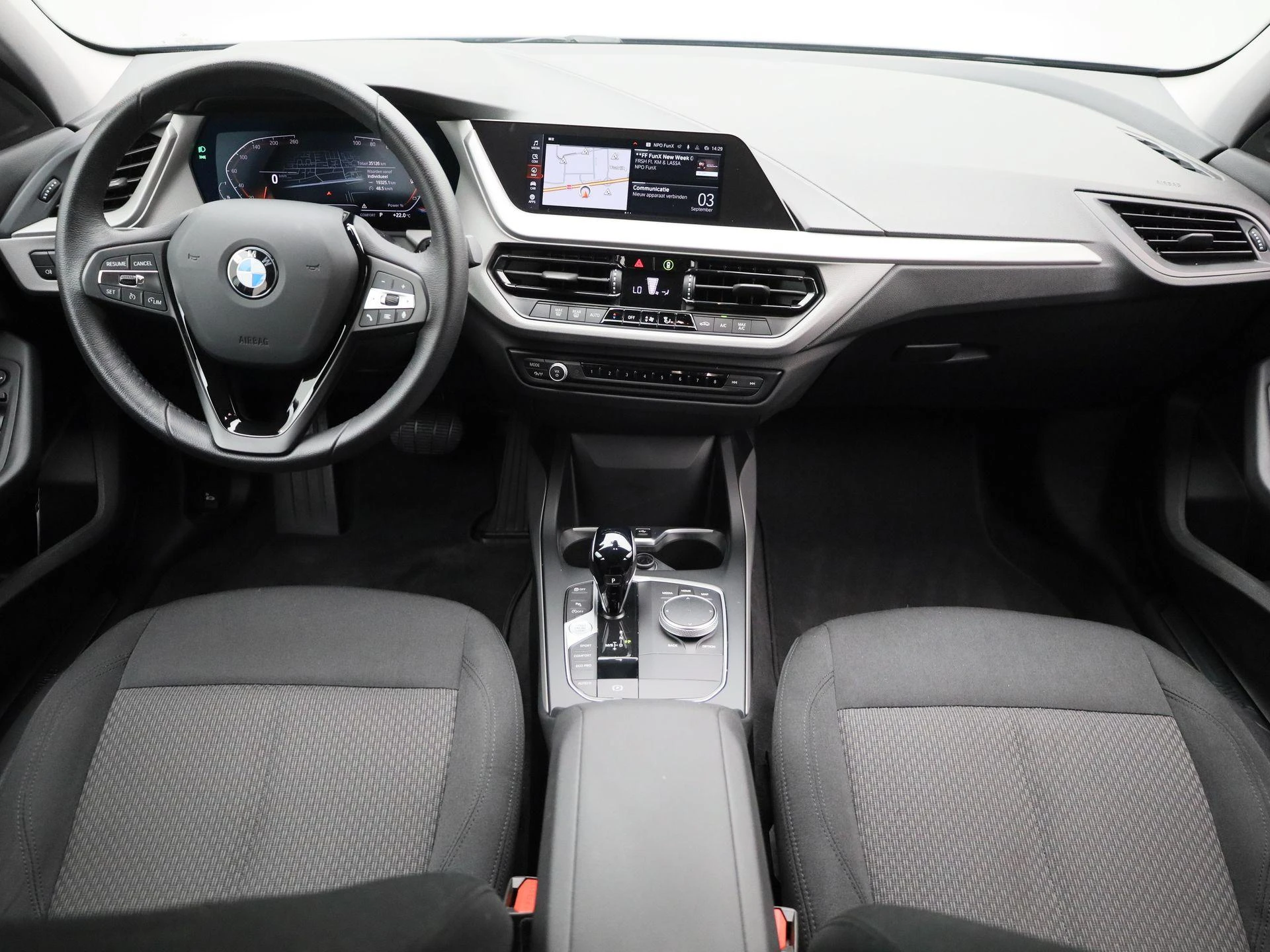 BMW-1 Reeks-image-9