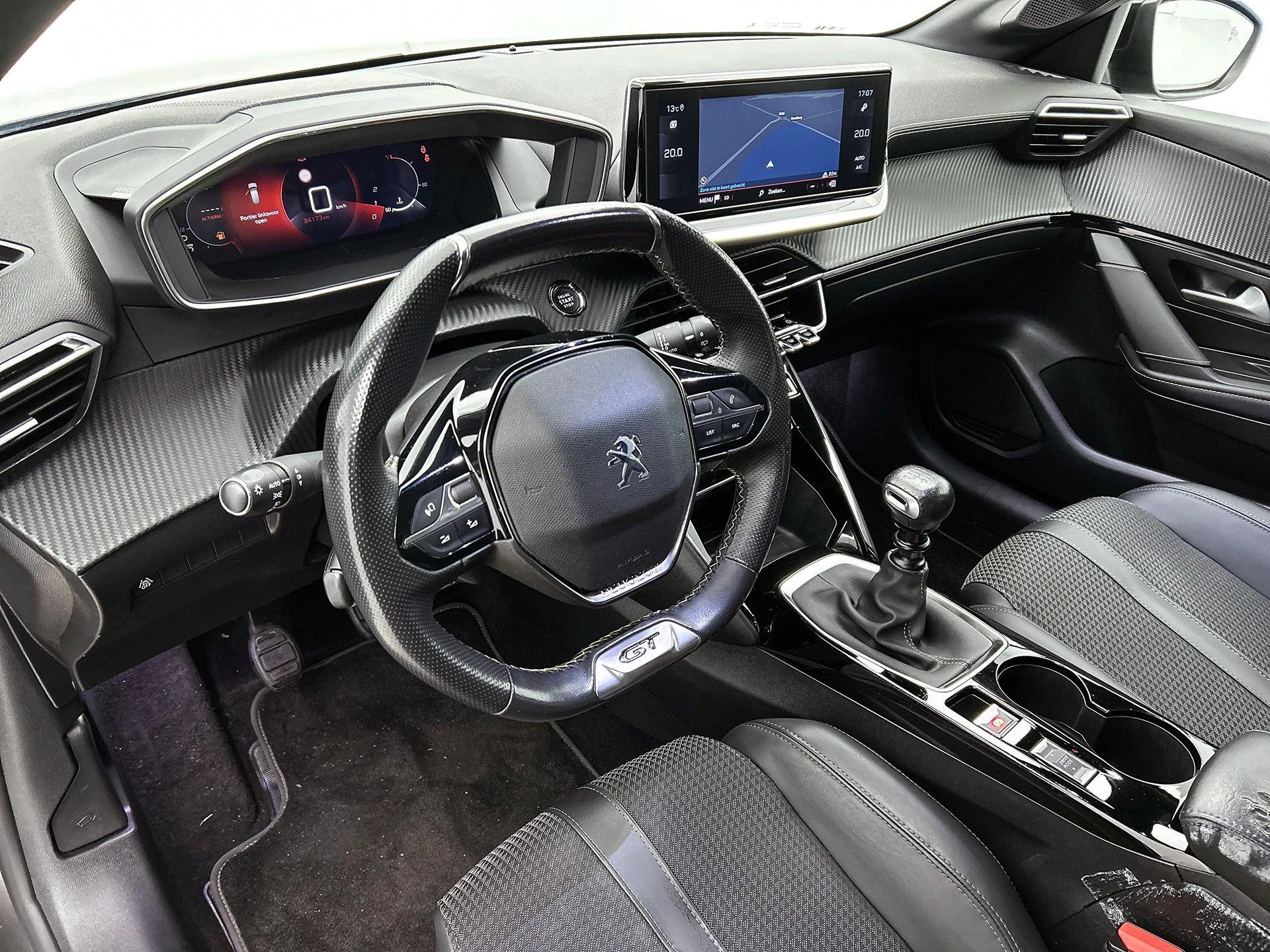 Peugeot-208-image-20