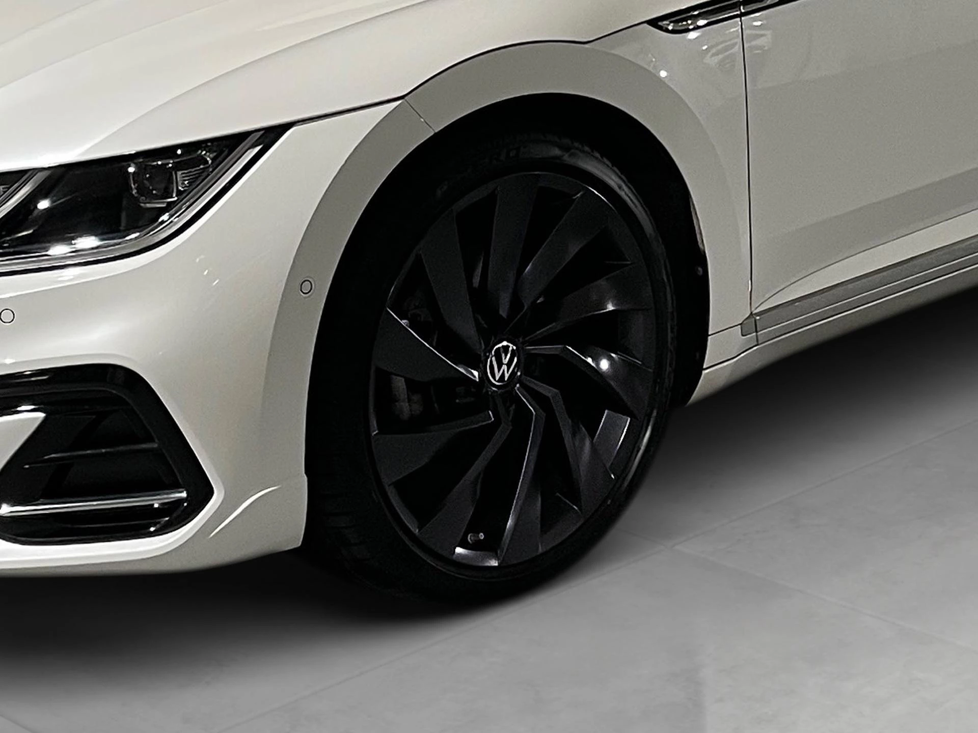Volkswagen-Arteon-image-21