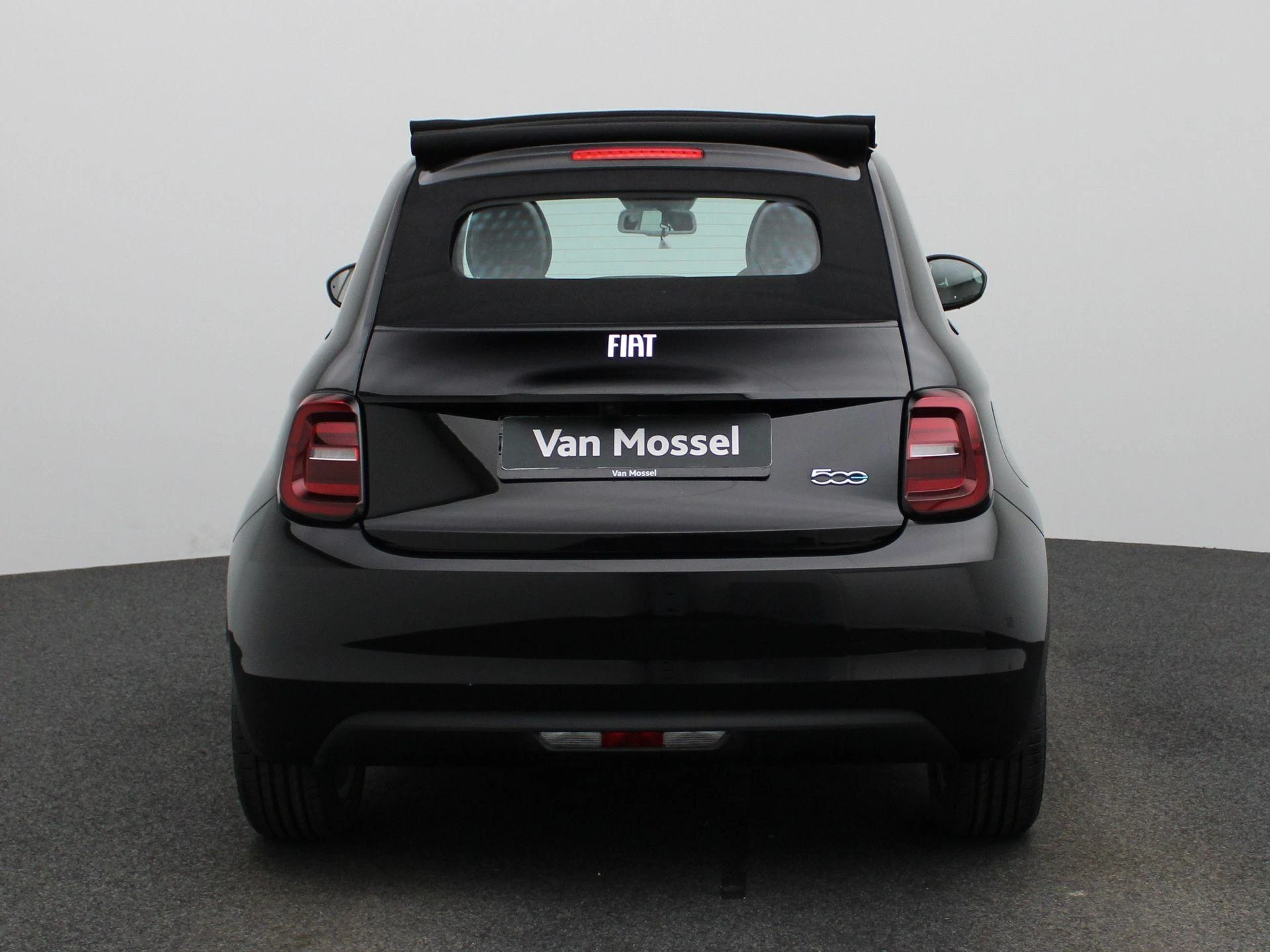 Fiat-500e-image-4