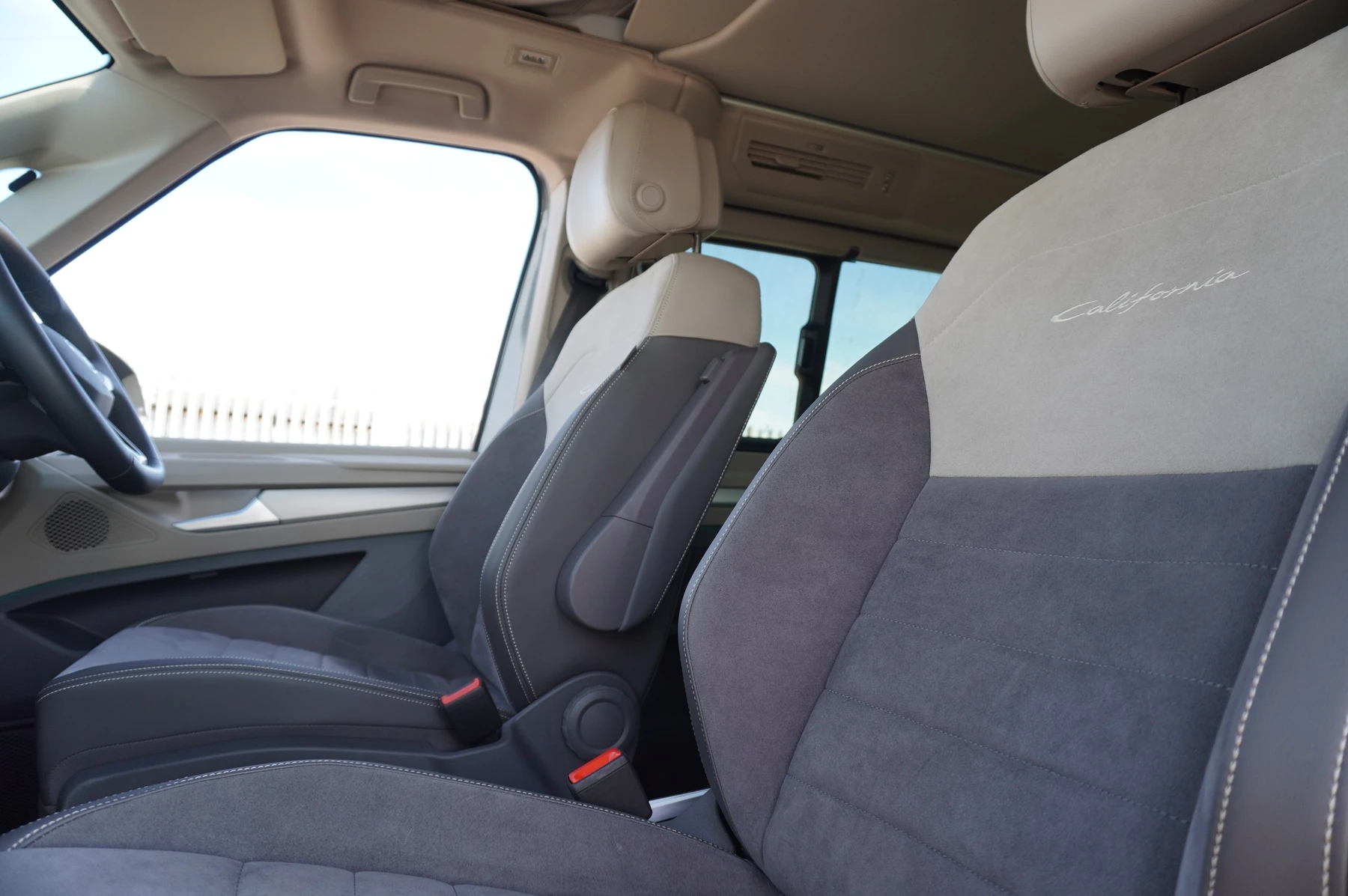 Volkswagen-California-image-61