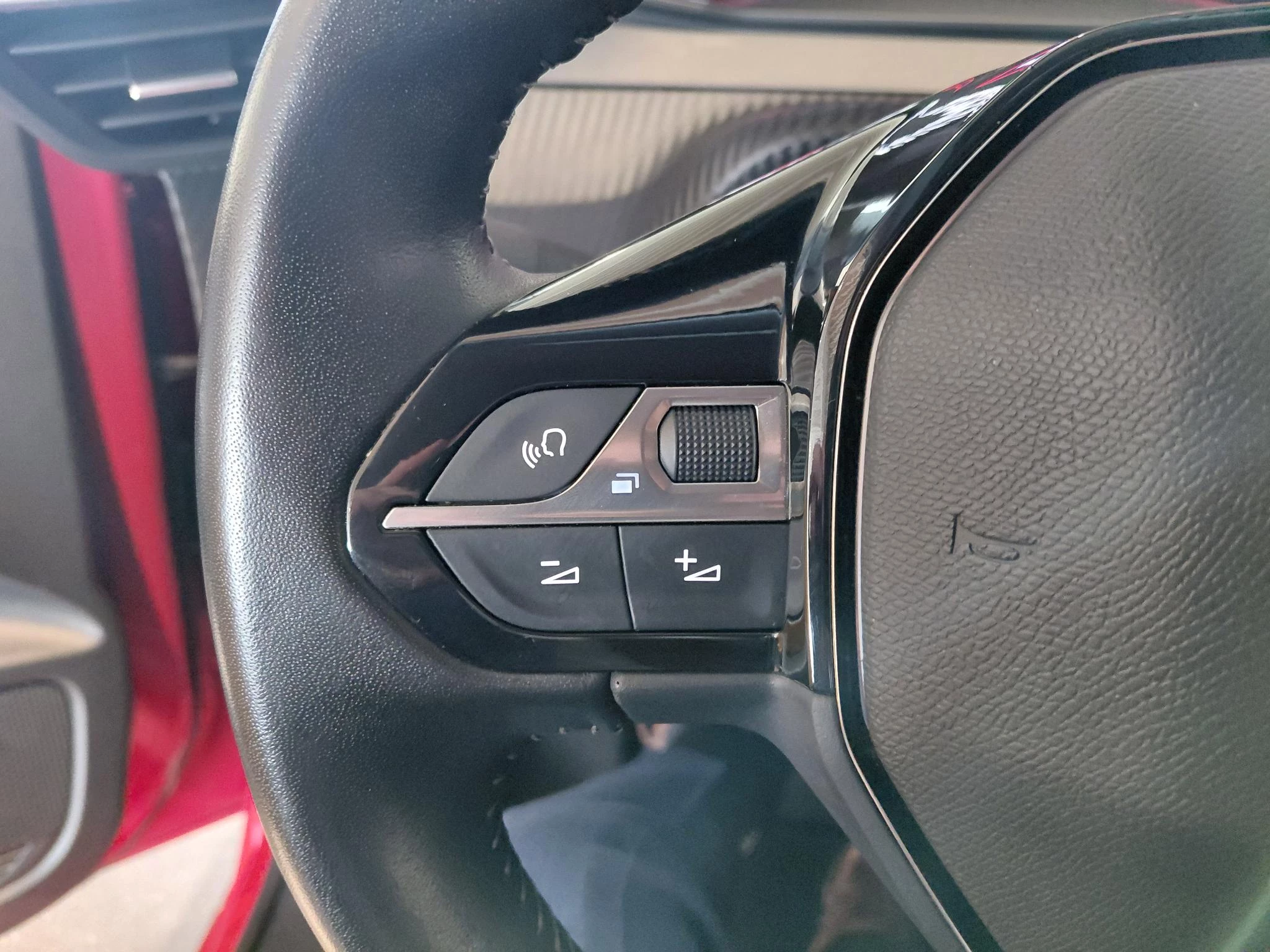 Peugeot-208-image-6