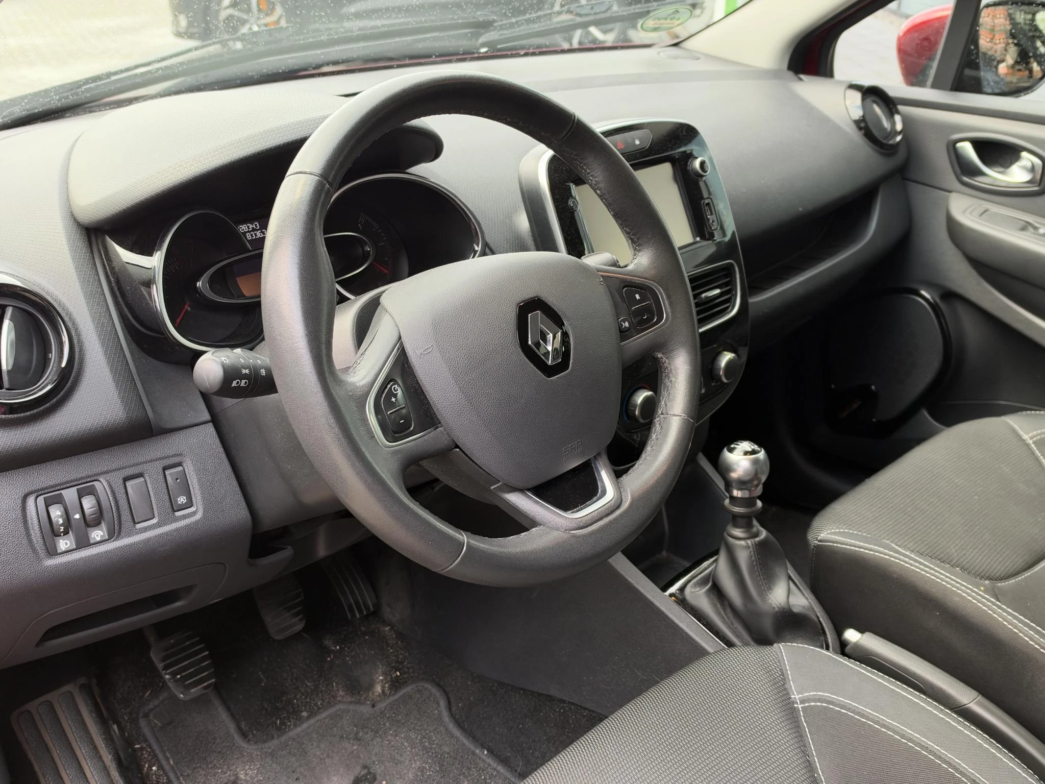 Renault-Clio-image-4