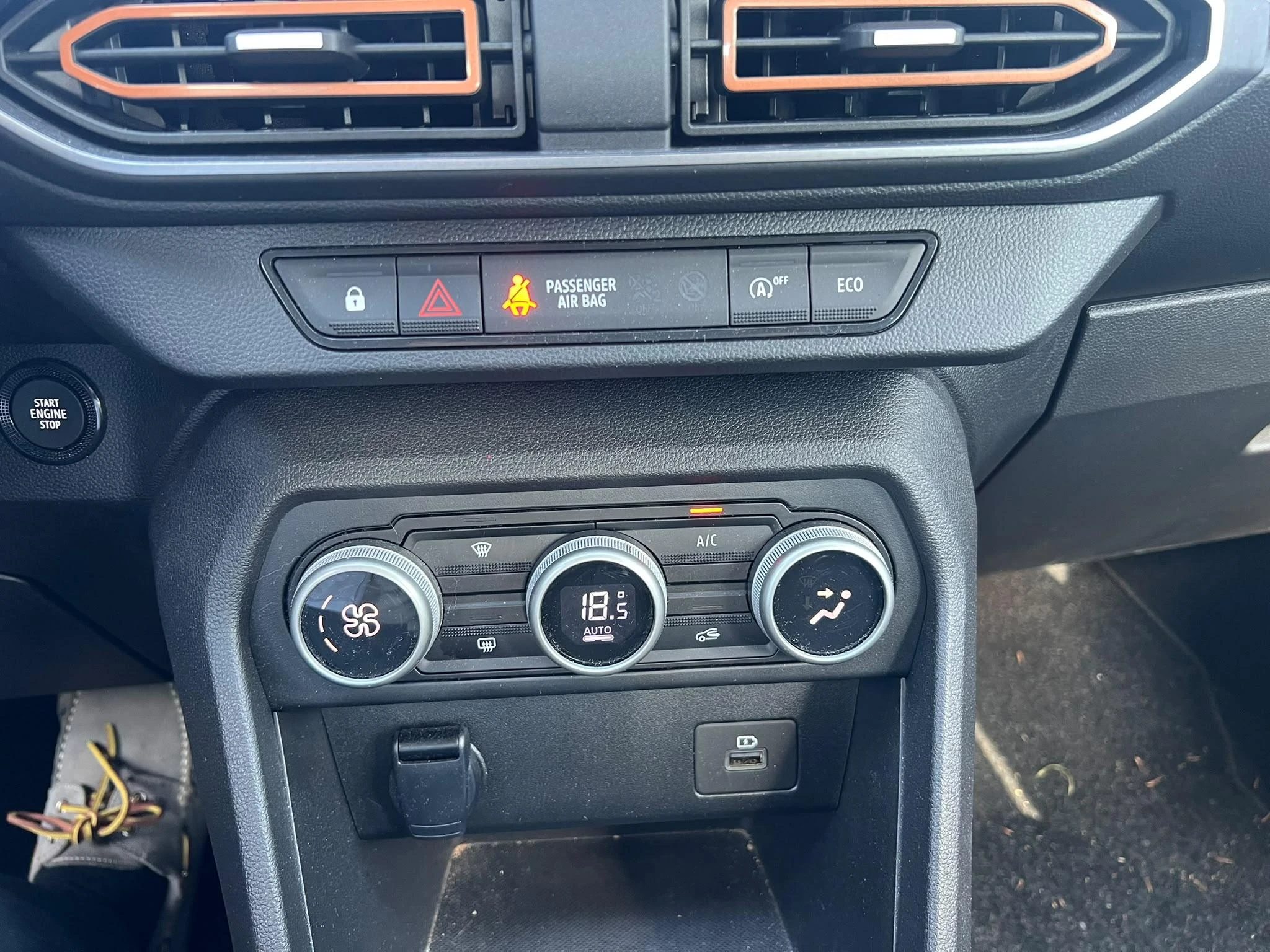 Dacia-Sandero Stepway-image-14