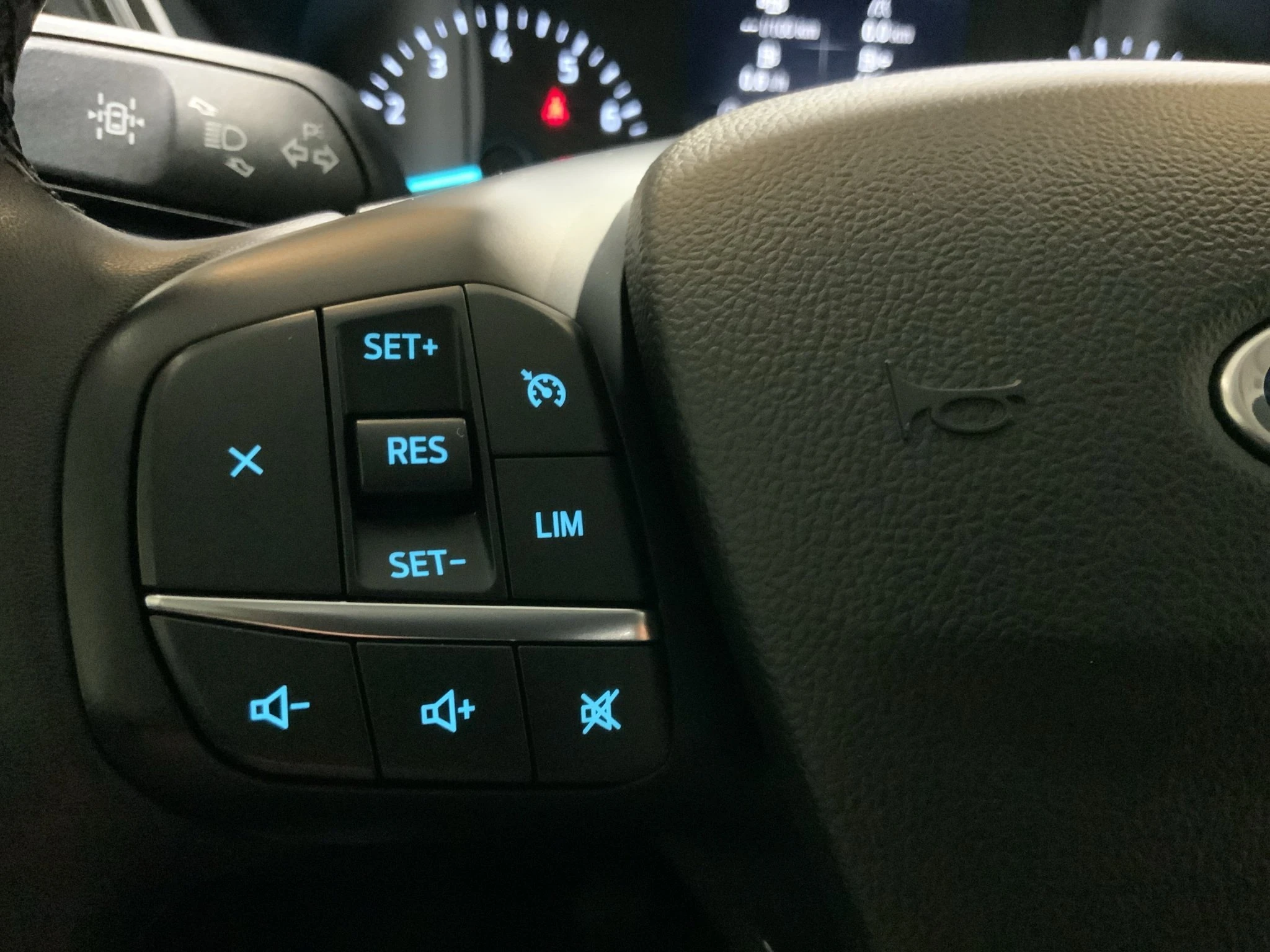 Ford-Kuga-image-21