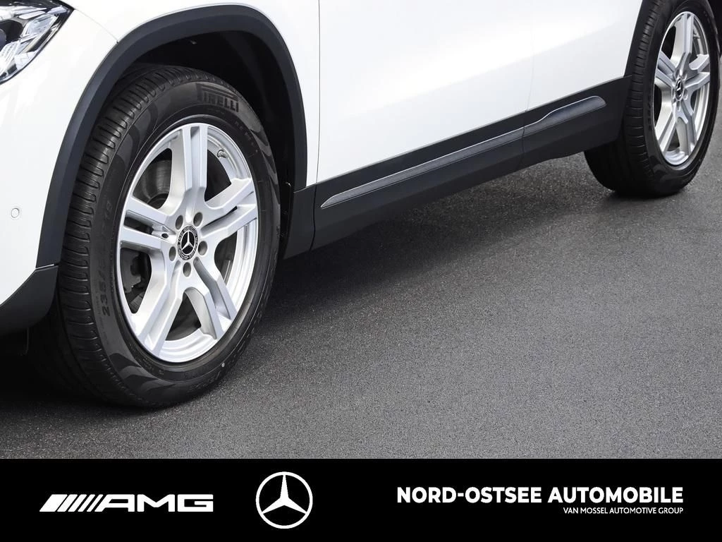 Mercedes-Benz GLA 220 d 4M PROGRESSIVE KAMERA PANO HUD NAVI Progressive