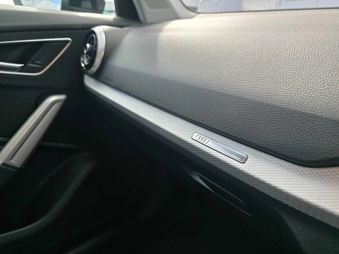 Audi-Q2-image-25