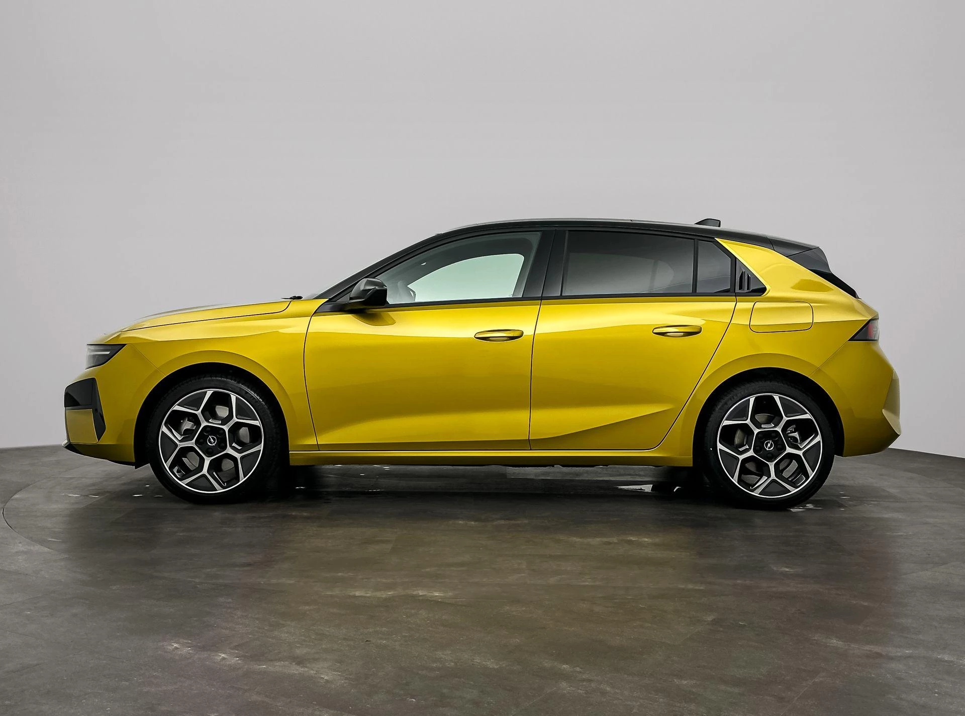 Opel-Astra-image-7
