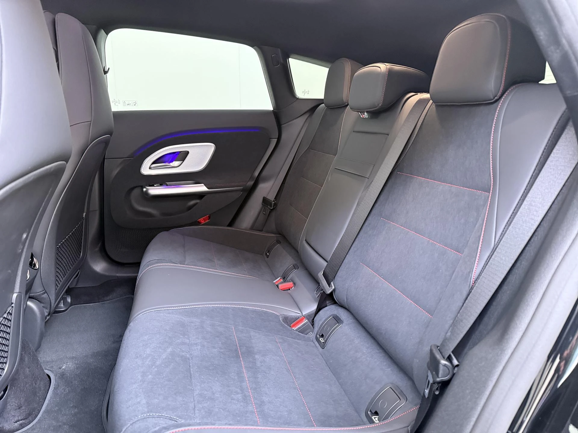 Mercedes-Benz-CLA-image-15