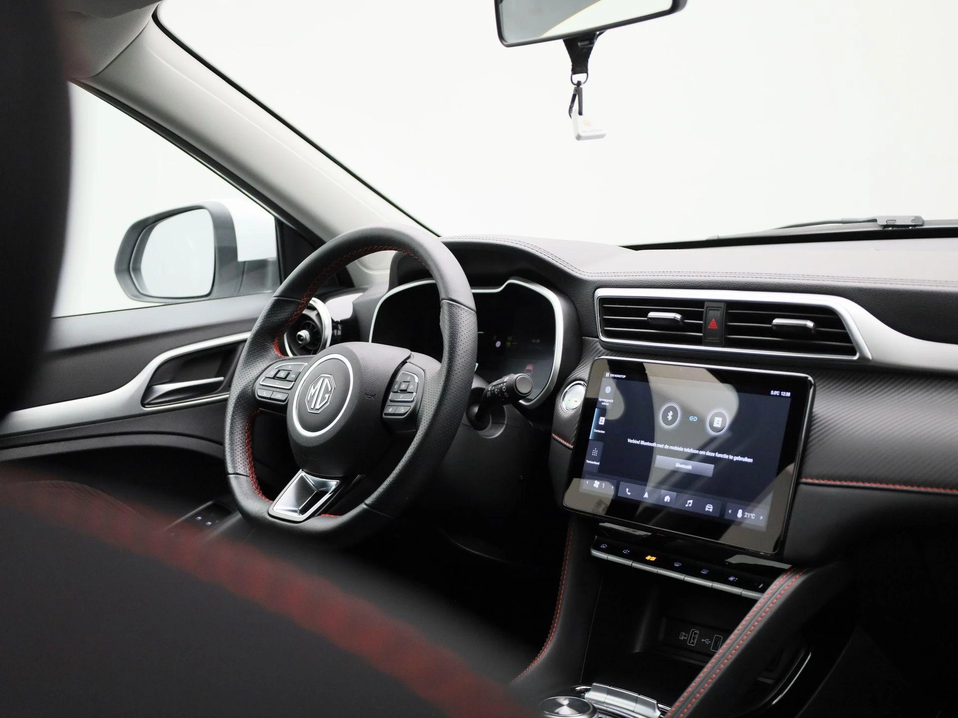 MG ZS EV - 32
