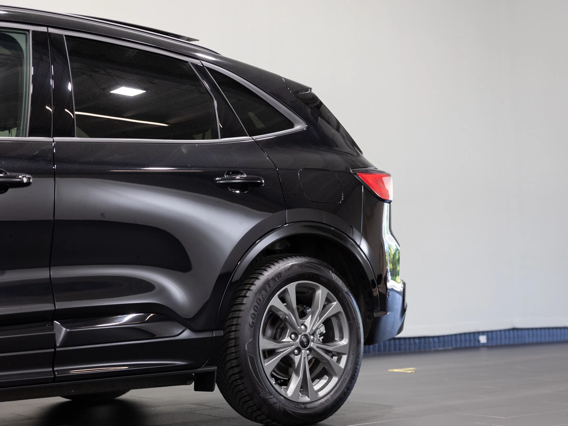 Ford-Kuga-image-5