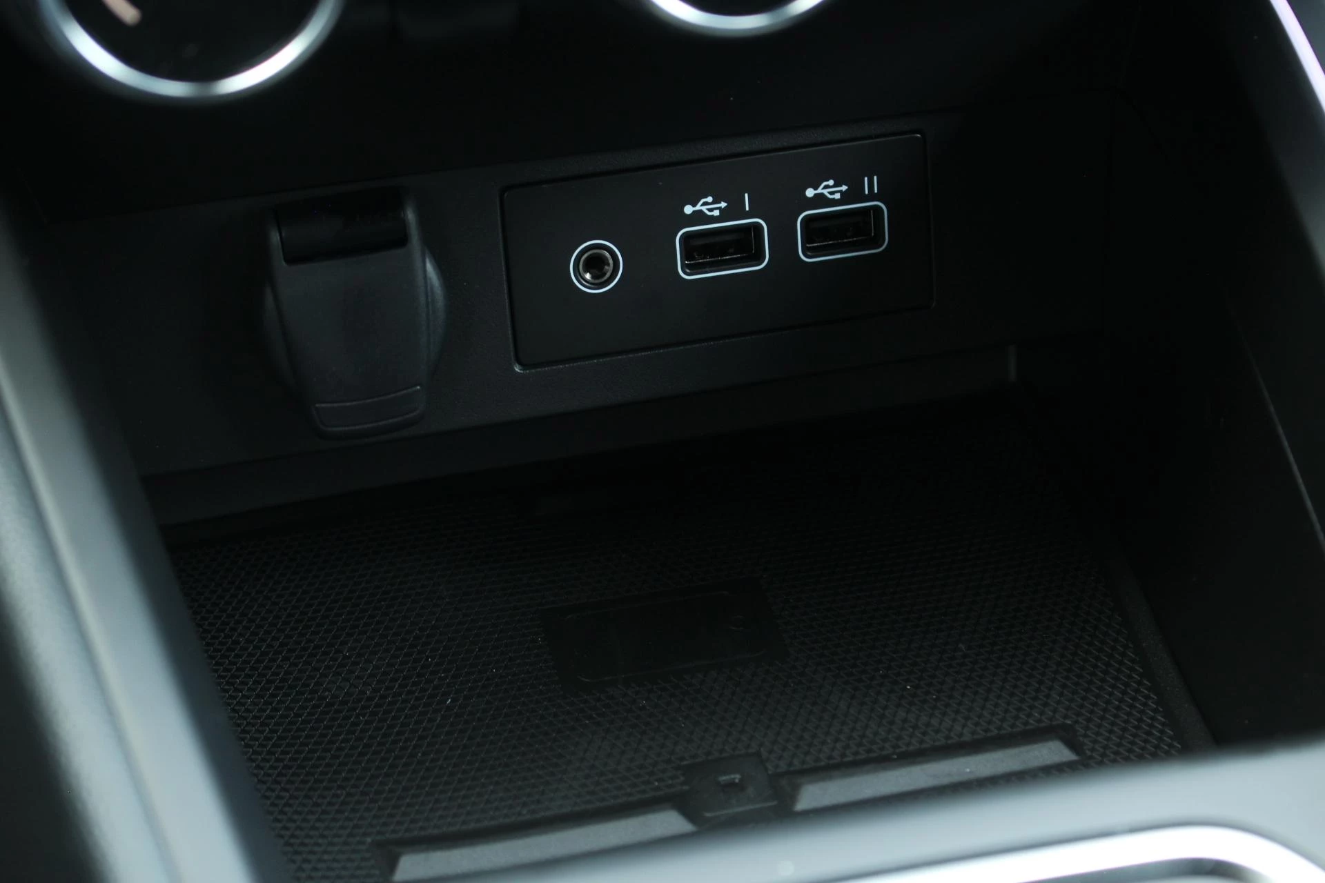 Renault-Clio-image-32