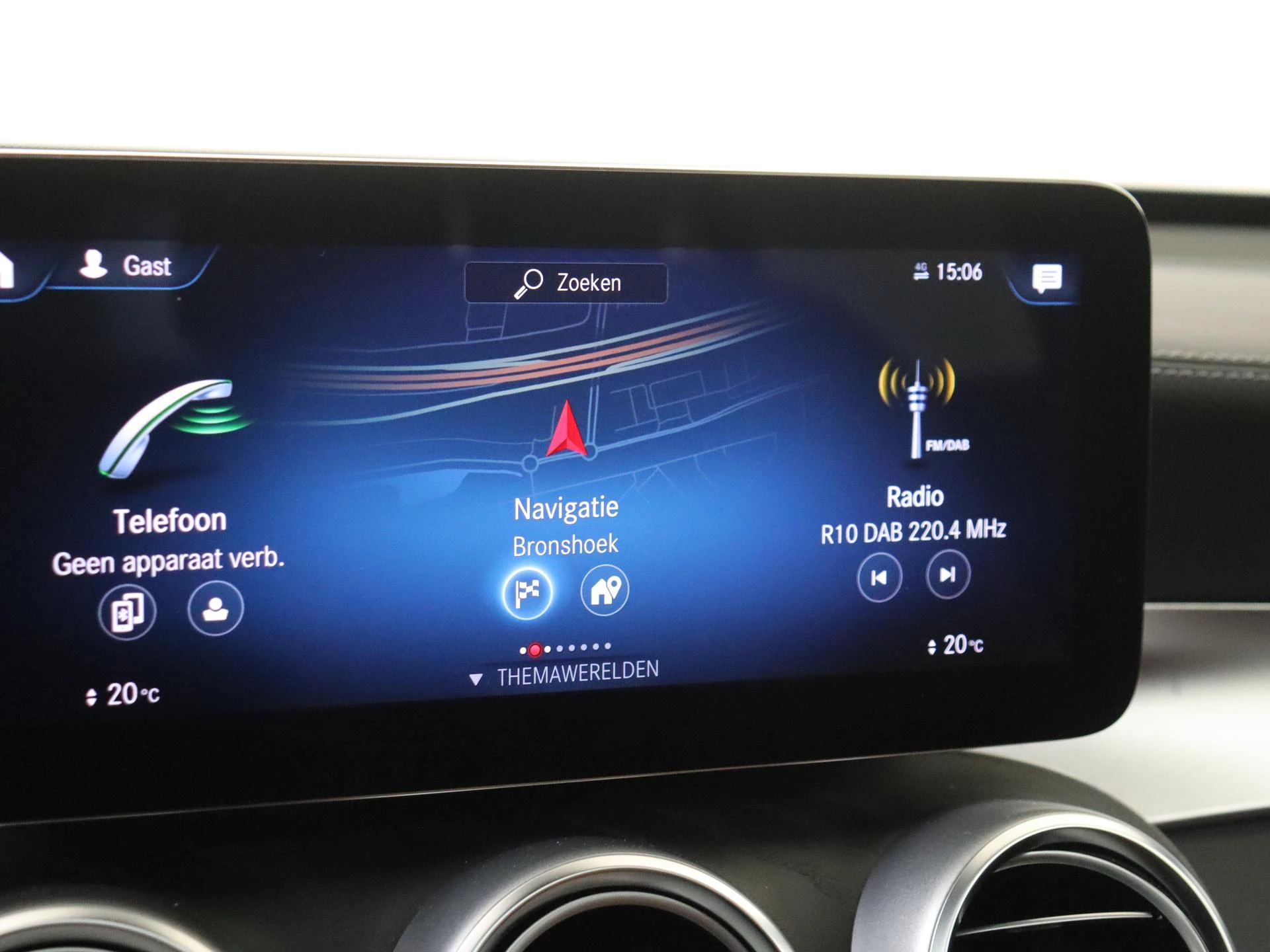 Mercedes-Benz-GLC-image-15