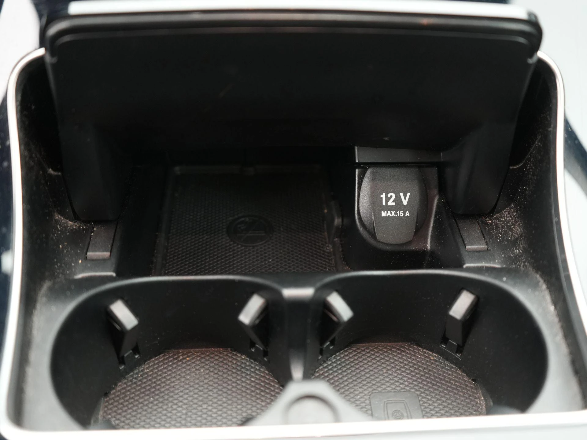 Mercedes-Benz-C-Klasse-image-26